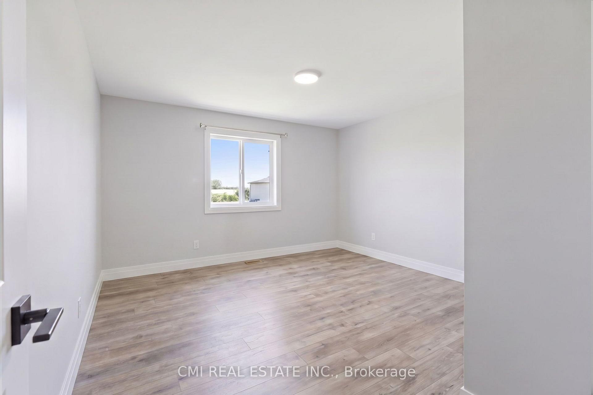 Photo 18 of Unit 10B, 93 Eagle Street, Leamington — HOMEH