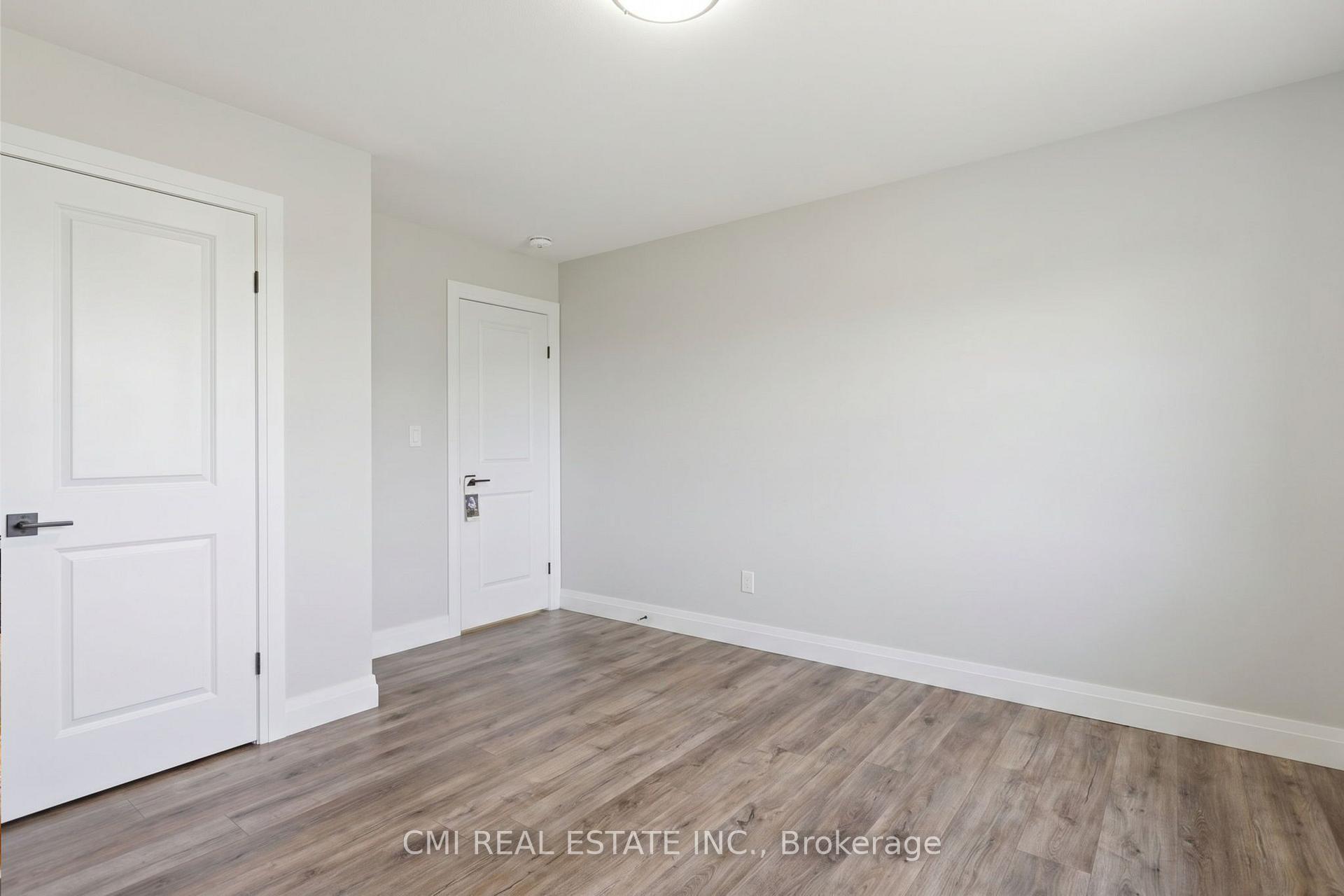 Photo 21 of Unit 10B, 93 Eagle Street, Leamington — HOMEH