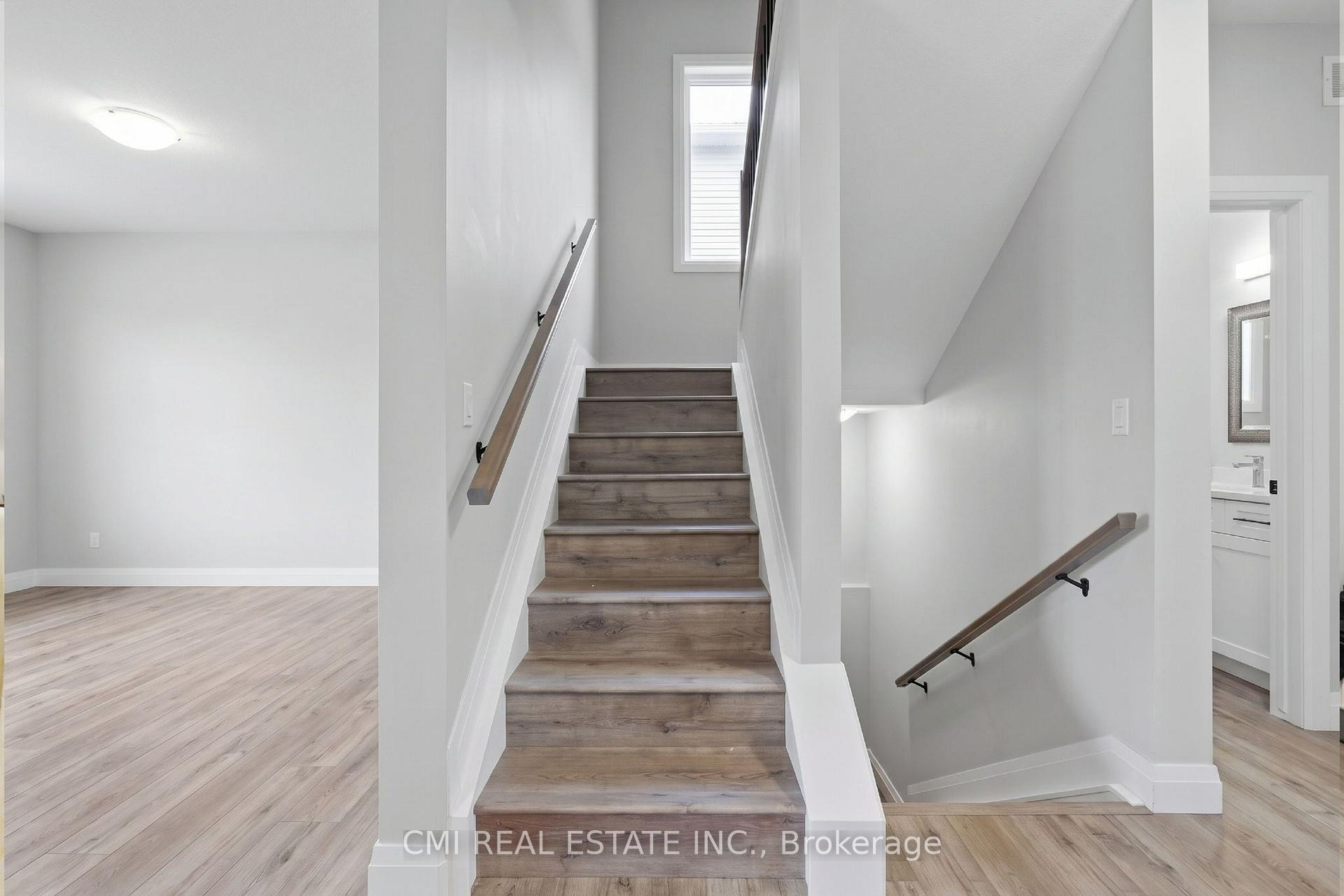 Photo 24 of Unit 10B, 93 Eagle Street, Leamington — HOMEH