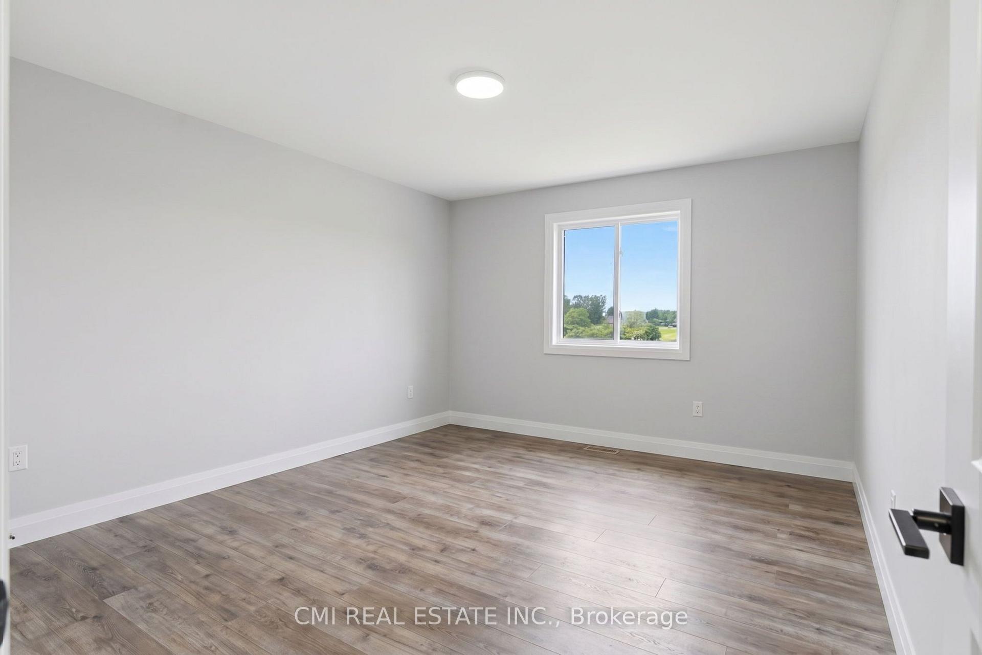 Photo 26 of Unit 10B, 93 Eagle Street, Leamington — HOMEH