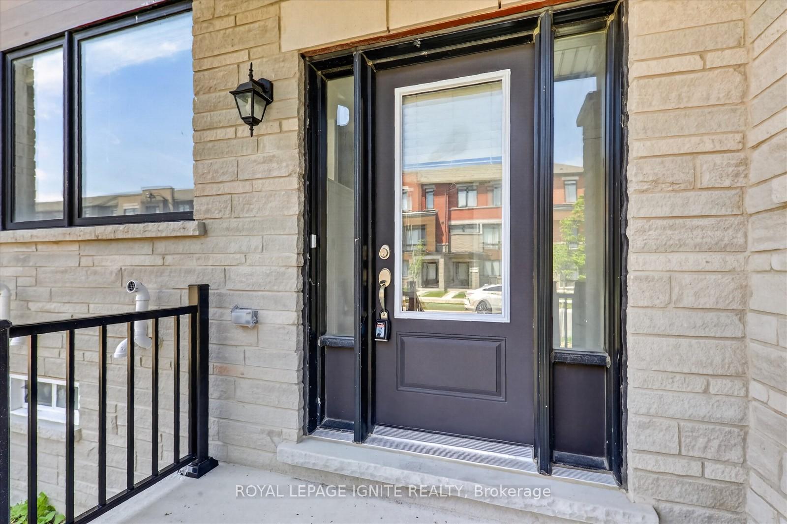 Photo 4 of 516 Danks Ridge Drive, Ajax, South East — HOMEH
