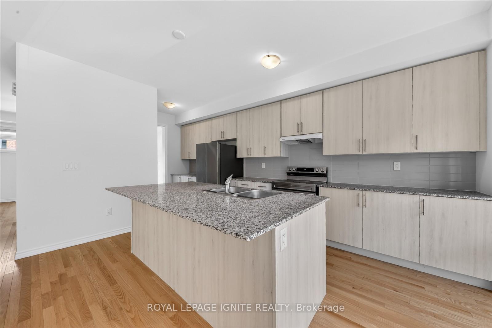 Photo 16 of 516 Danks Ridge Drive, Ajax, South East — HOMEH
