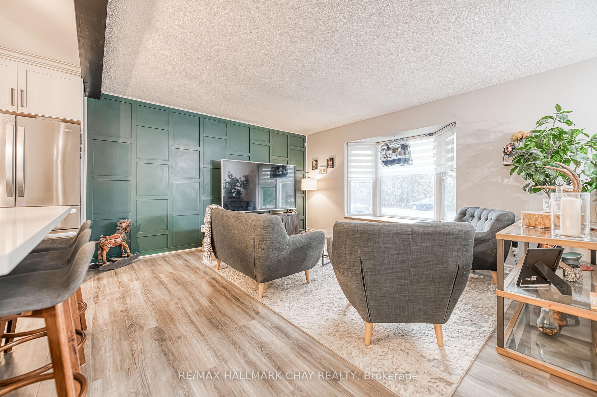 Photo 16 of 20 Howard Avenue, Brock, Beaverton — HOMEH