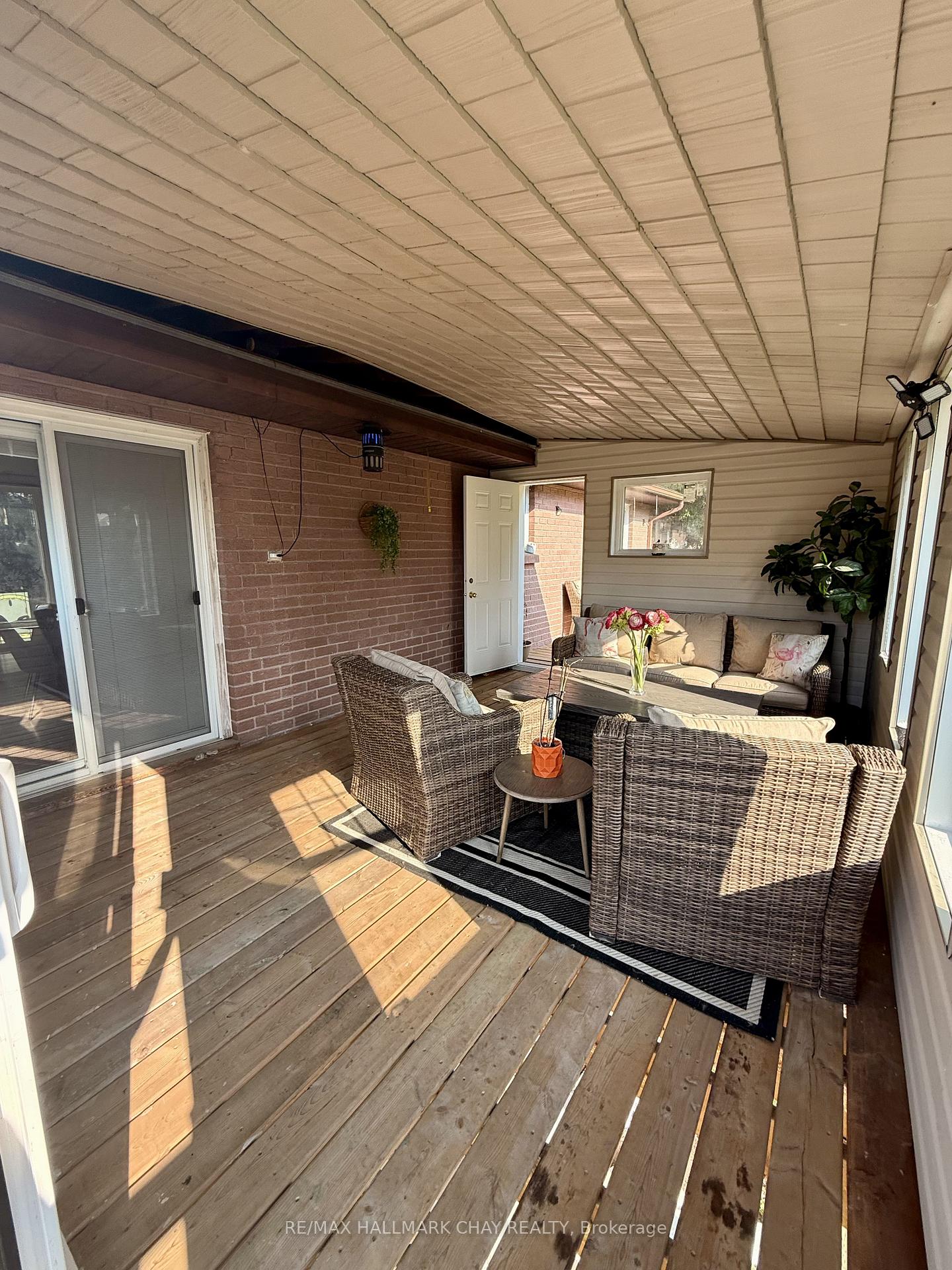 Photo 35 of 20 Howard Avenue, Brock, Beaverton — HOMEH