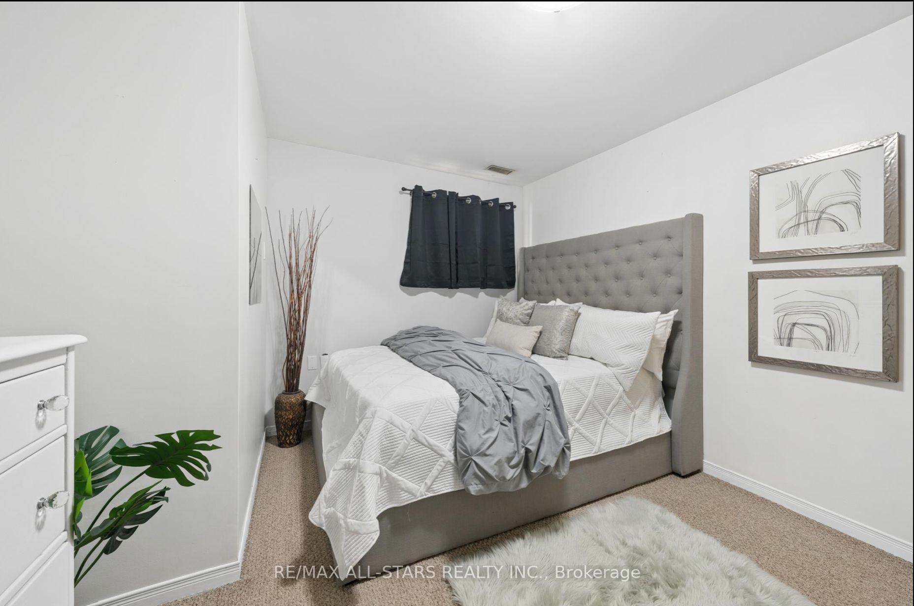Photo 44 of 127 Pinecrest Road, Georgina, Pefferlaw — HOMEH
