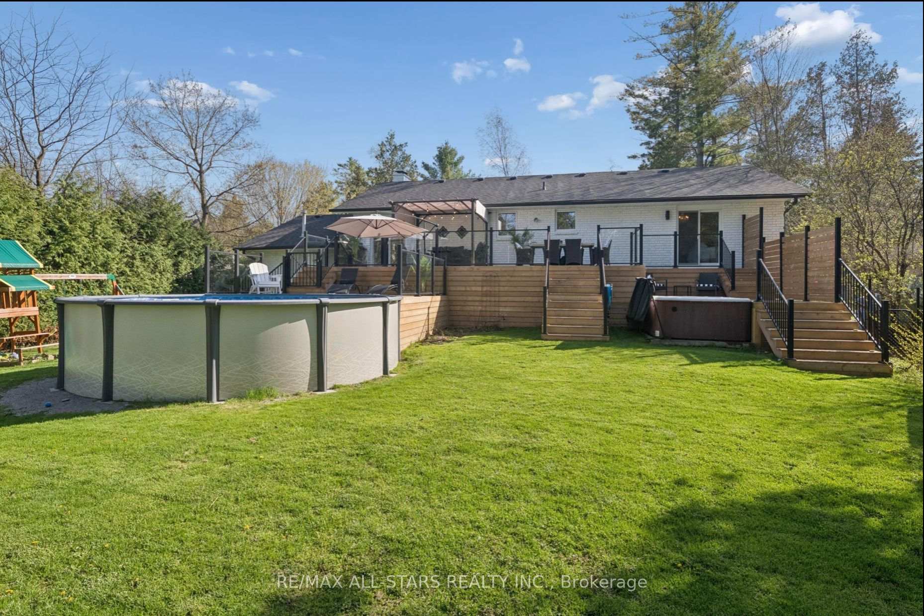 Photo 70 of 127 Pinecrest Road, Georgina, Pefferlaw — HOMEH