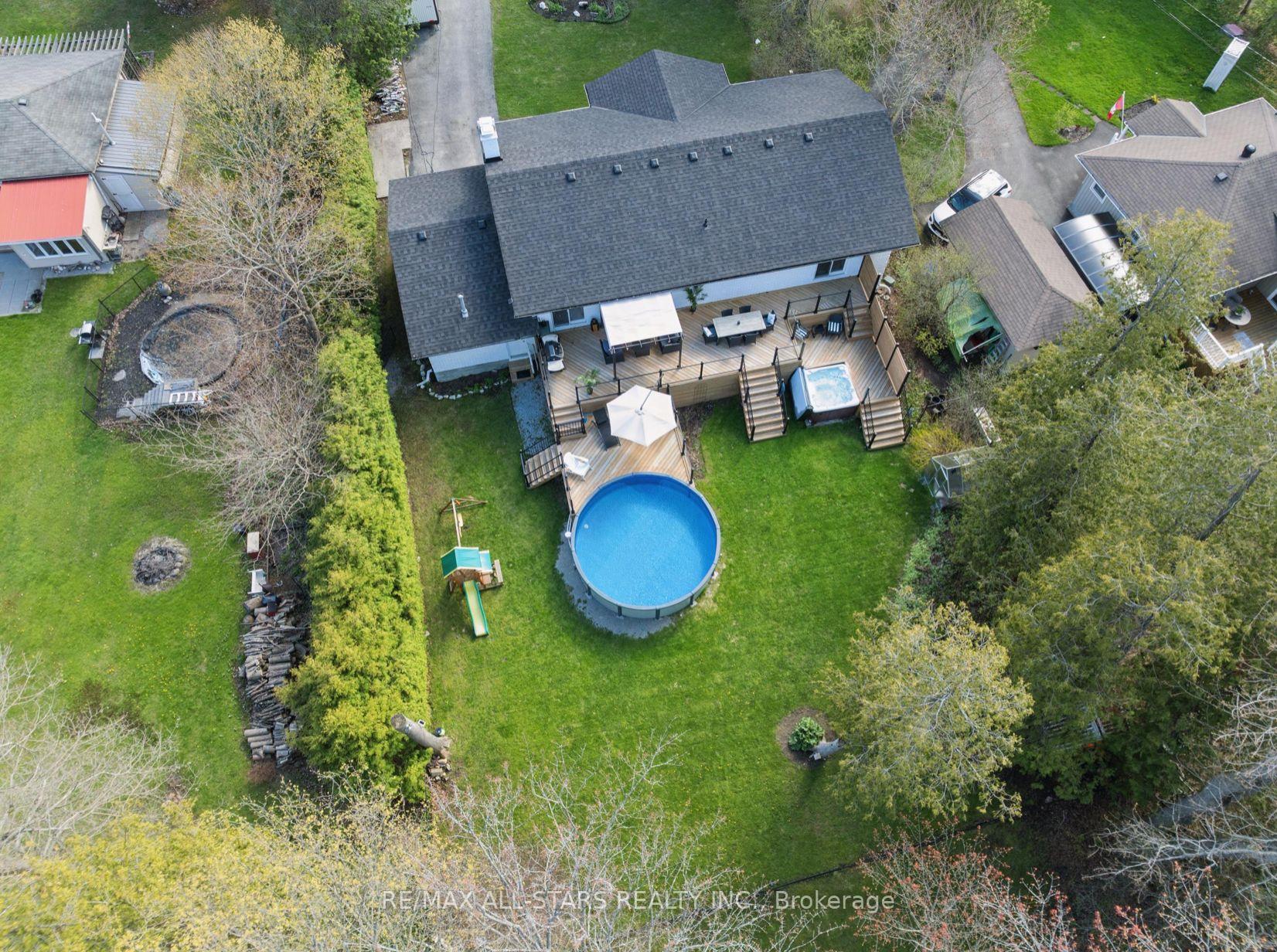Photo 78 of 127 Pinecrest Road, Georgina, Pefferlaw — HOMEH