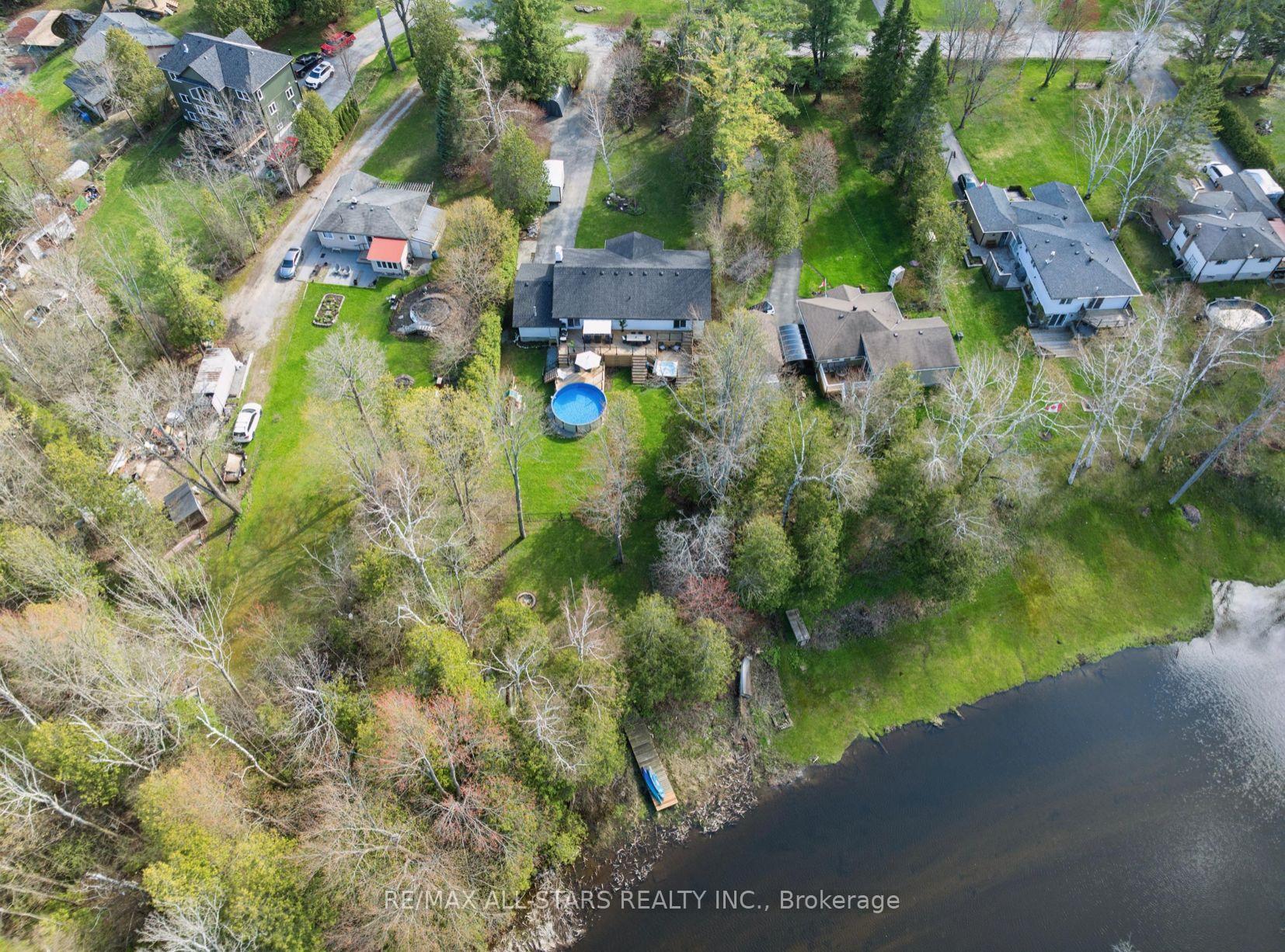 Photo 82 of 127 Pinecrest Road, Georgina, Pefferlaw — HOMEH