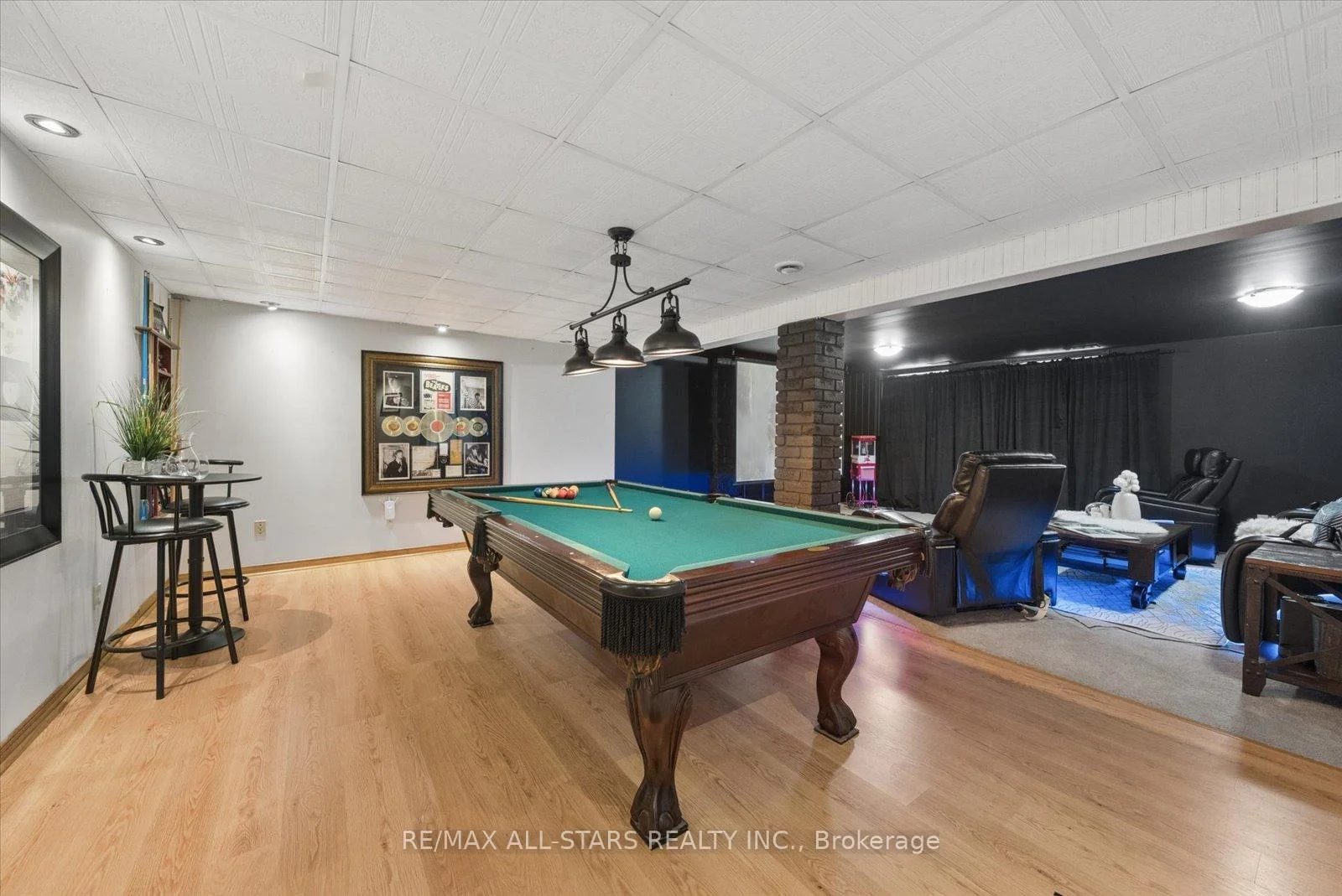 Photo 55 of 127 Pinecrest Road, Georgina, Pefferlaw — HOMEH