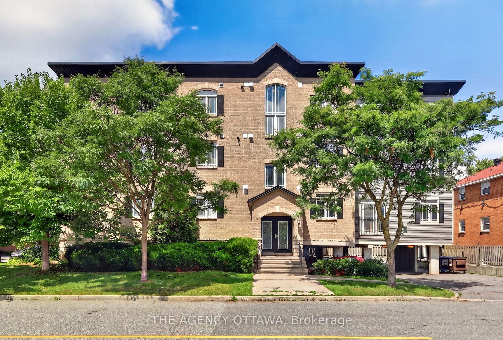 Photo of Unit 203, 711 Churchill Avenue N