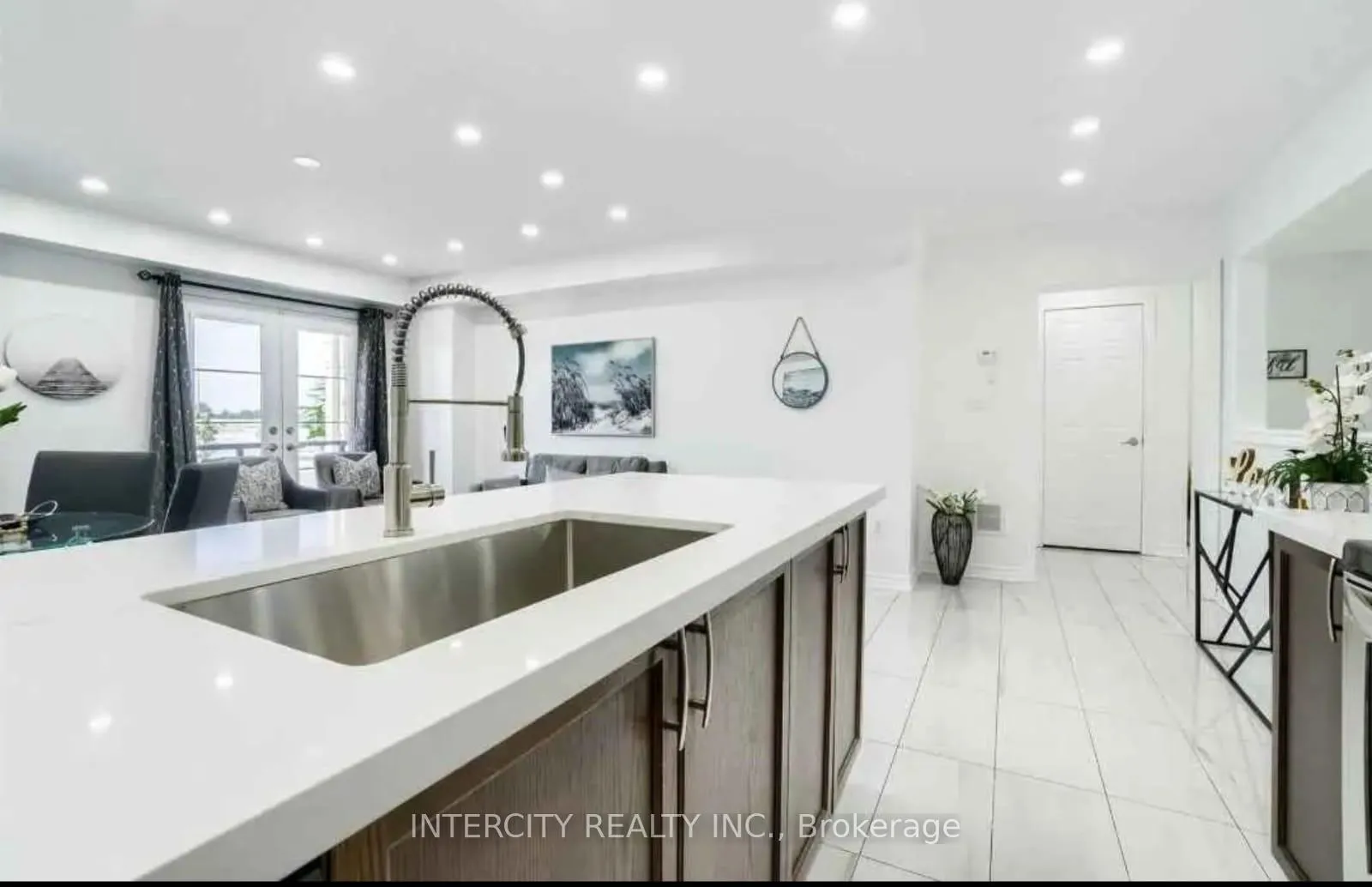 Photo 4 of Unit 106, 200 Veterans Drive, Brampton, Northwest Brampton — HOMEH