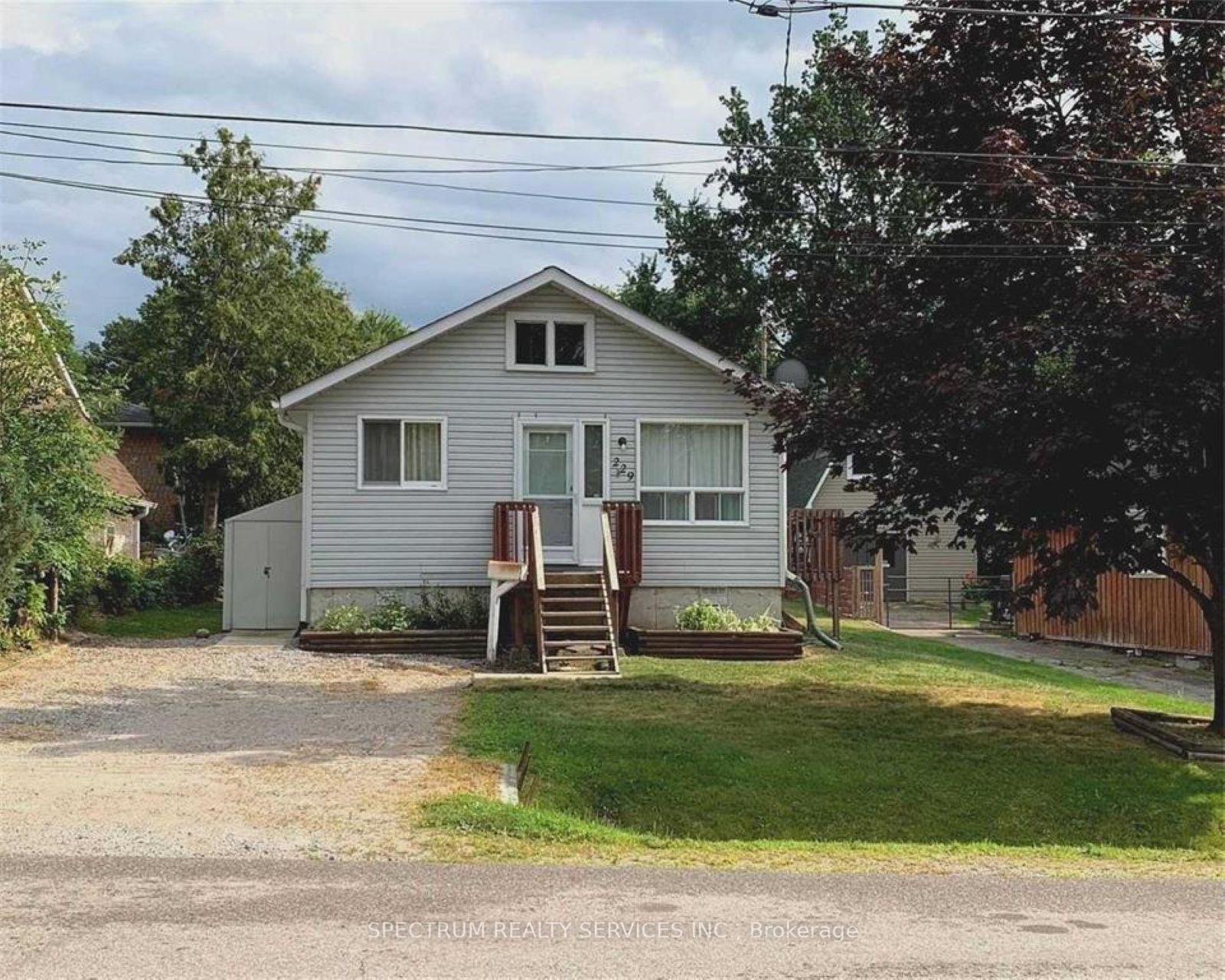 Photo 2 of 229 Pine Beach Drive, Georgina, Keswick South — HOMEH