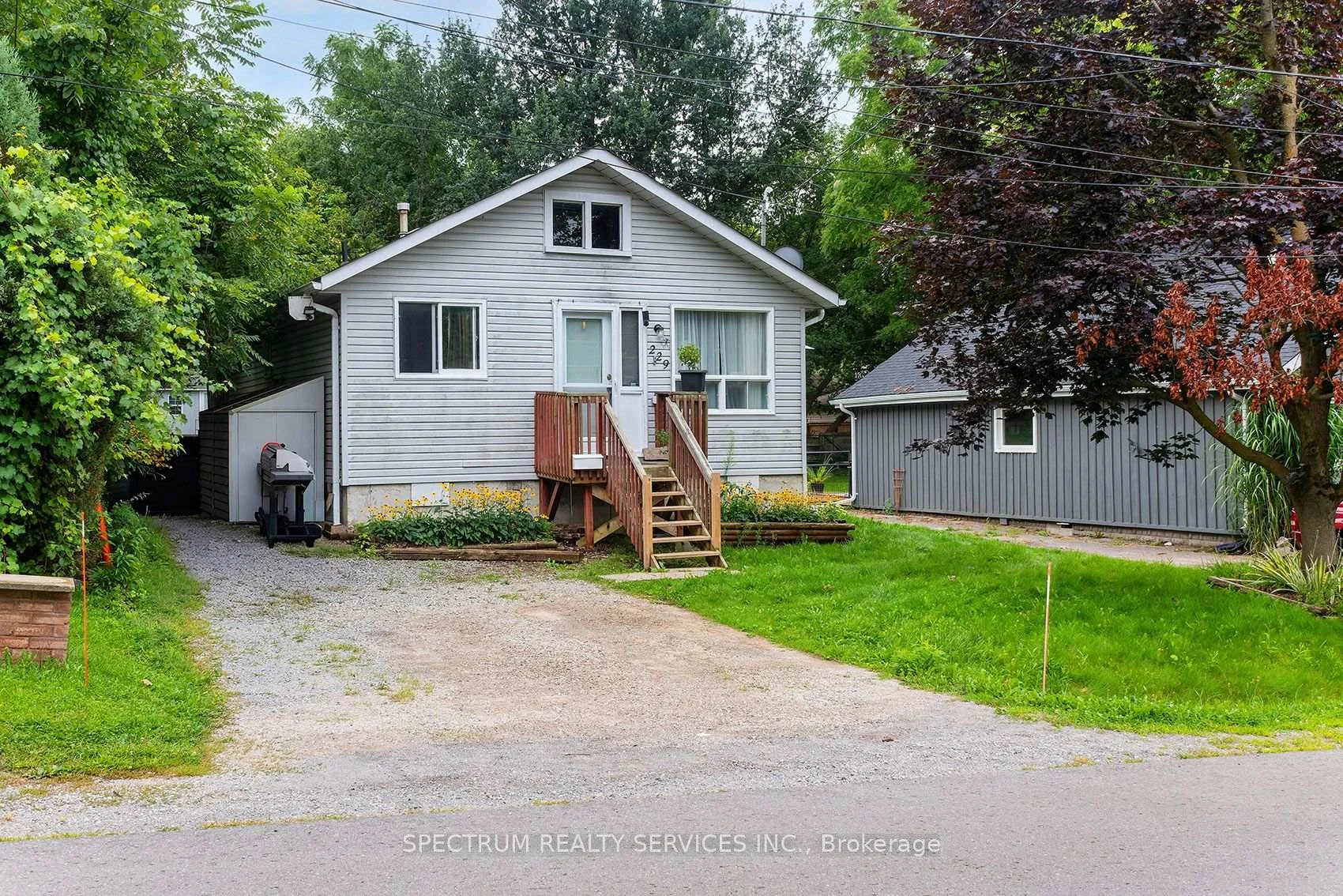Photo 1 of 229 Pine Beach Drive, Georgina, Keswick South — HOMEH