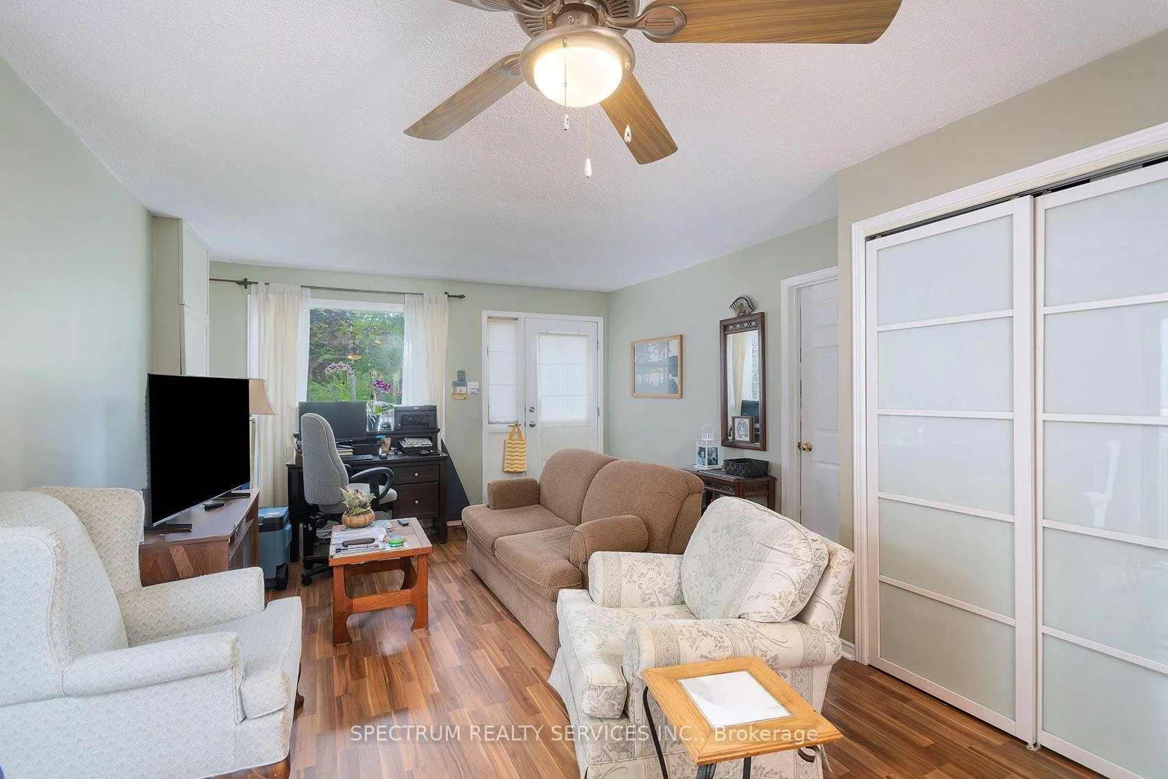 Photo 10 of 229 Pine Beach Drive, Georgina, Keswick South — HOMEH