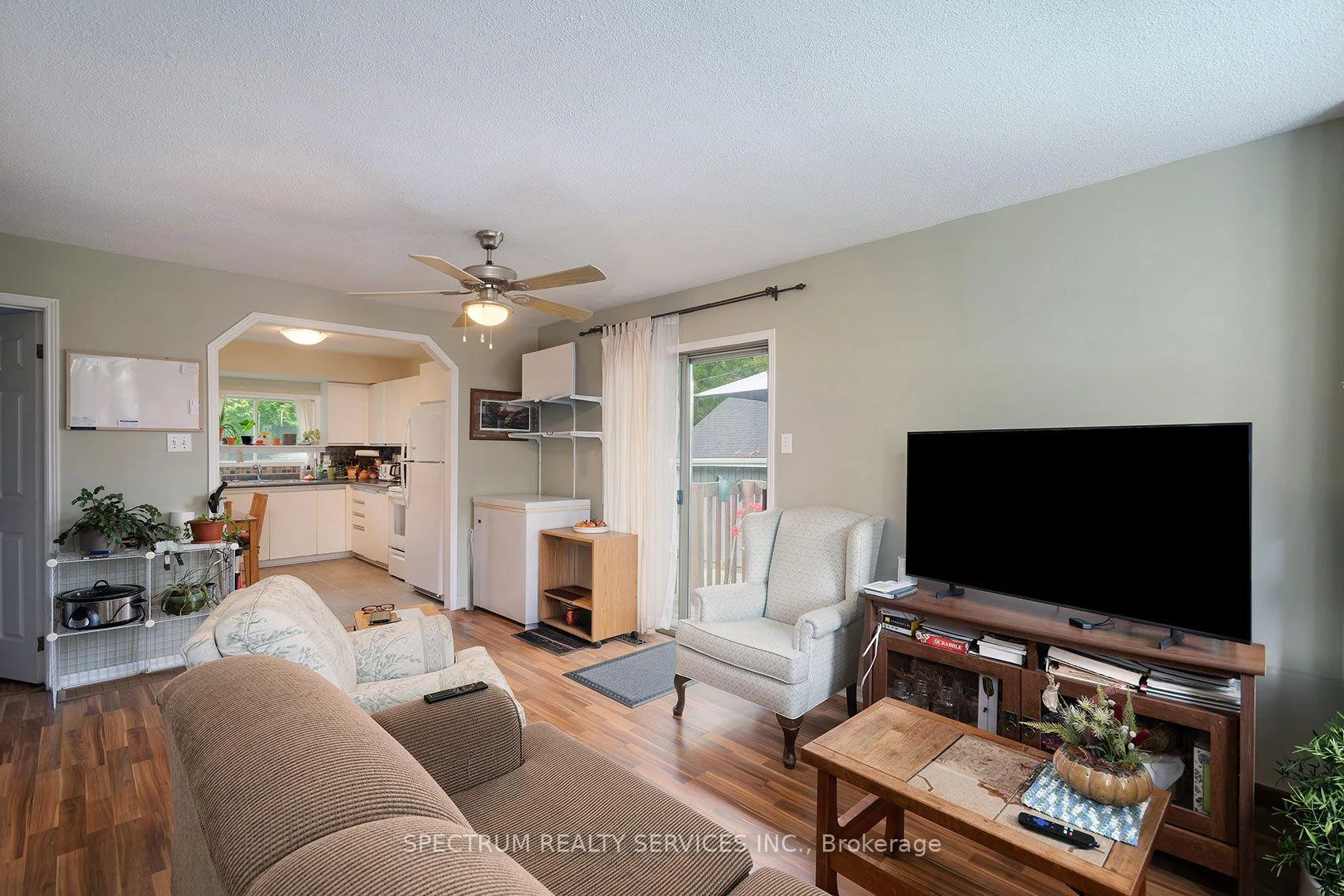 Photo 11 of 229 Pine Beach Drive, Georgina, Keswick South — HOMEH