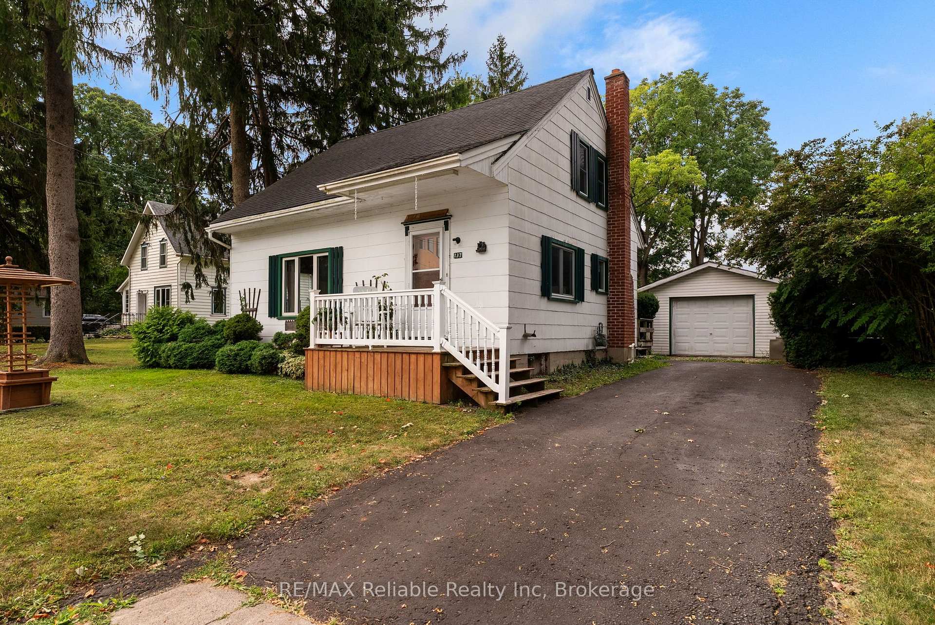 Photo 2 of 137 James Street, Huron East, Seaforth — HOMEH