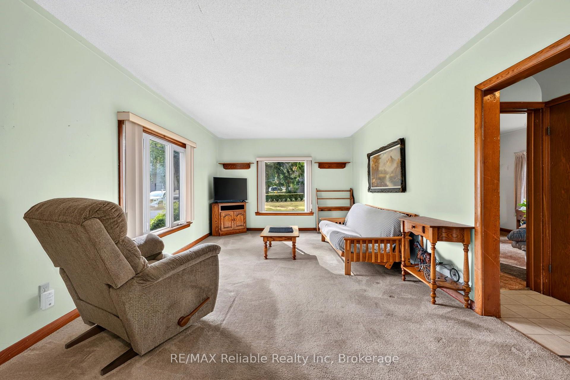 Photo 7 of 137 James Street, Huron East, Seaforth — HOMEH