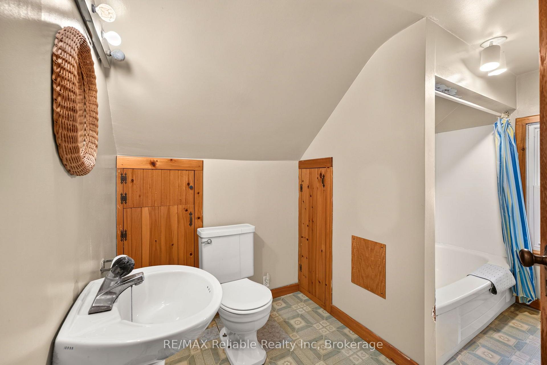 Photo 19 of 137 James Street, Huron East, Seaforth — HOMEH