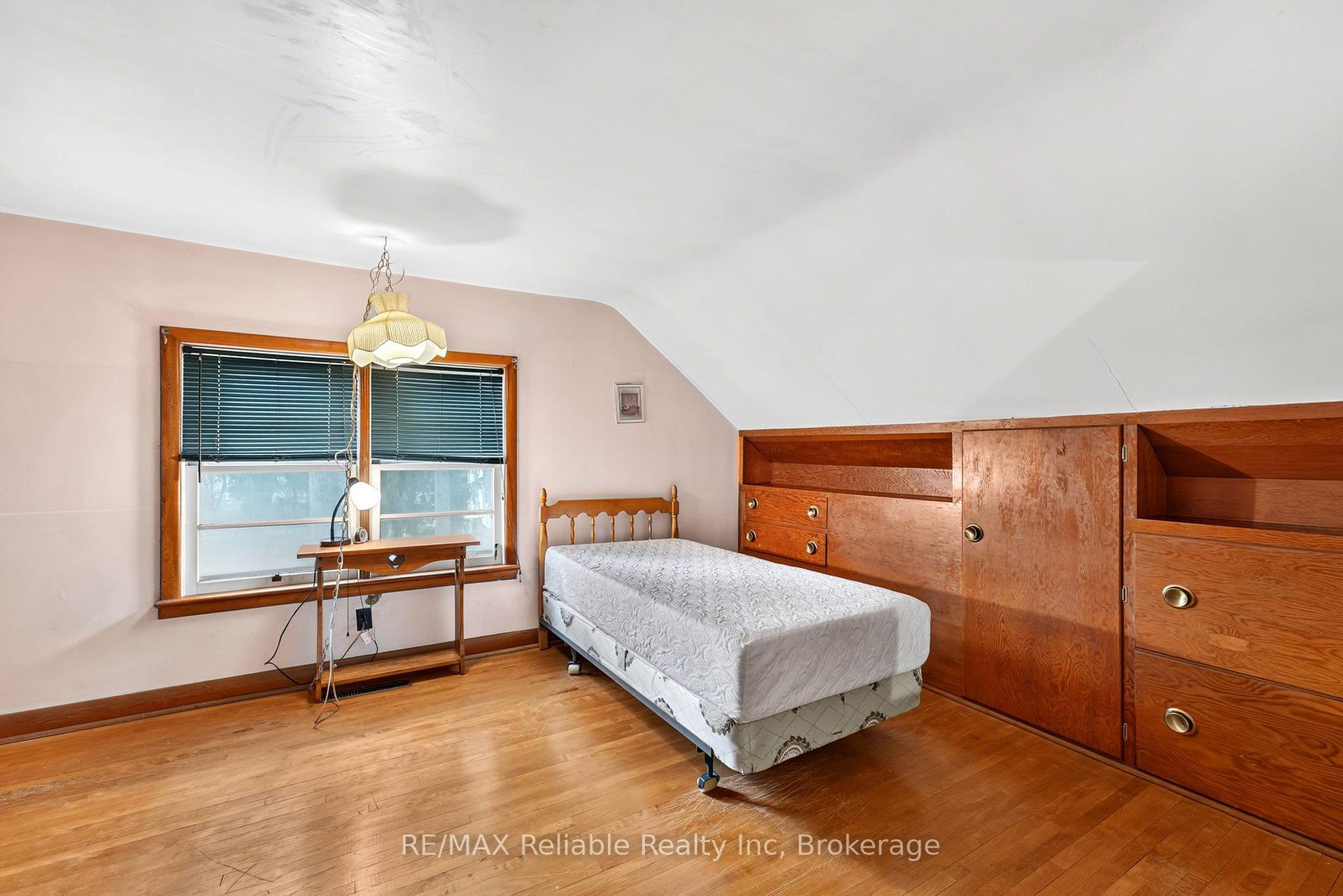 Photo 23 of 137 James Street, Huron East, Seaforth — HOMEH