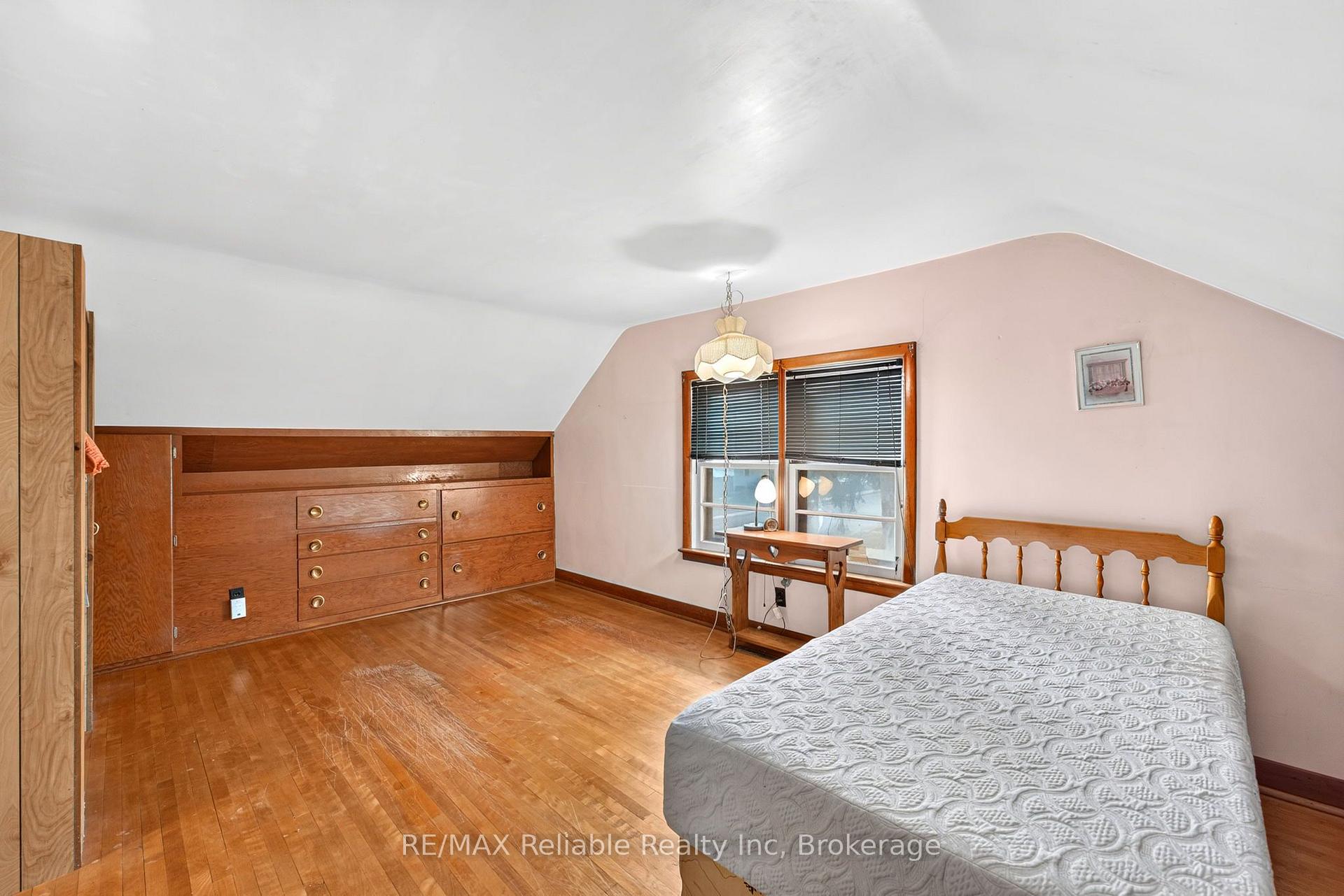 Photo 24 of 137 James Street, Huron East, Seaforth — HOMEH