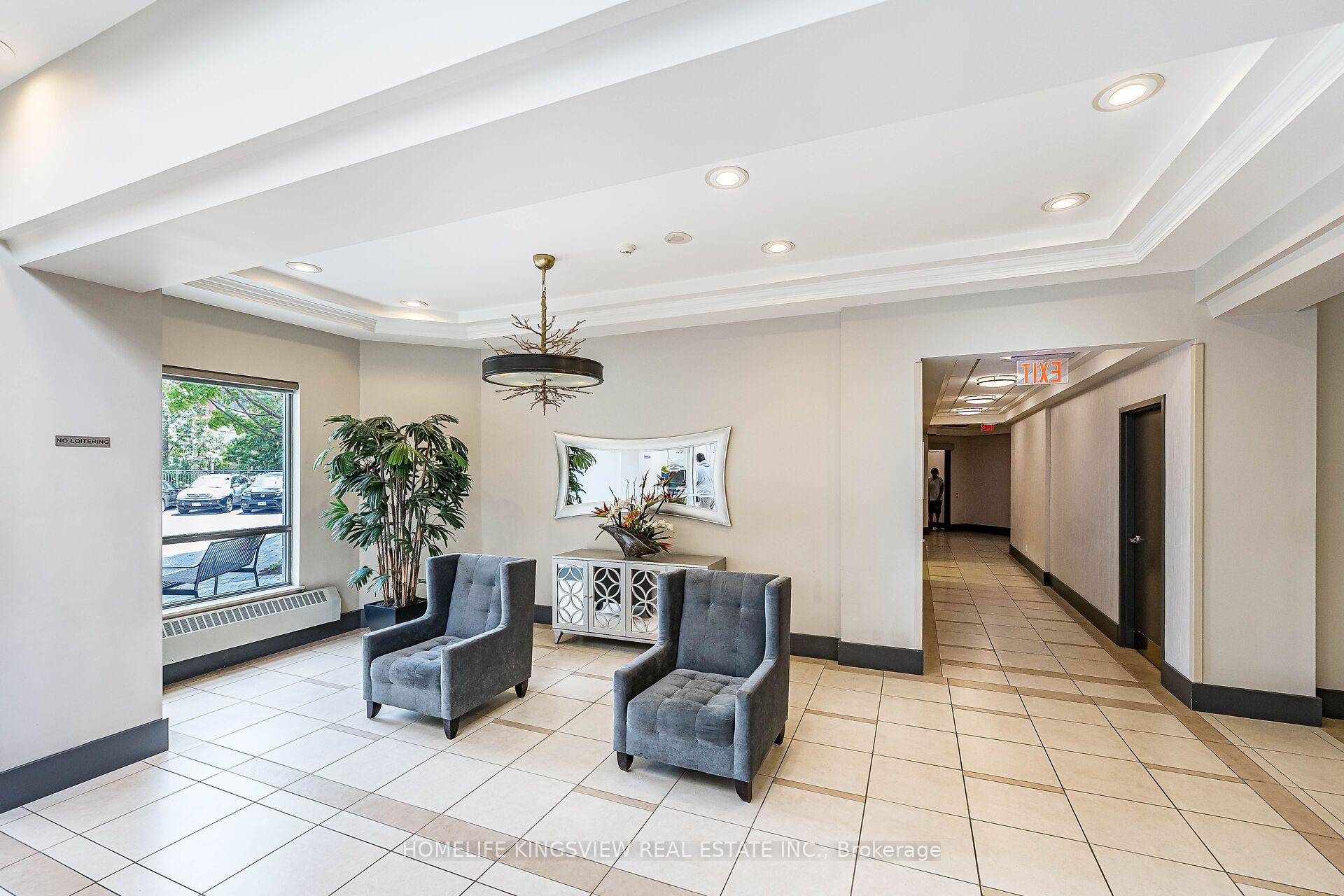 Photo 6 of Unit 807, 60 Disera Drive, Vaughan, Beverley Glen — HOMEH