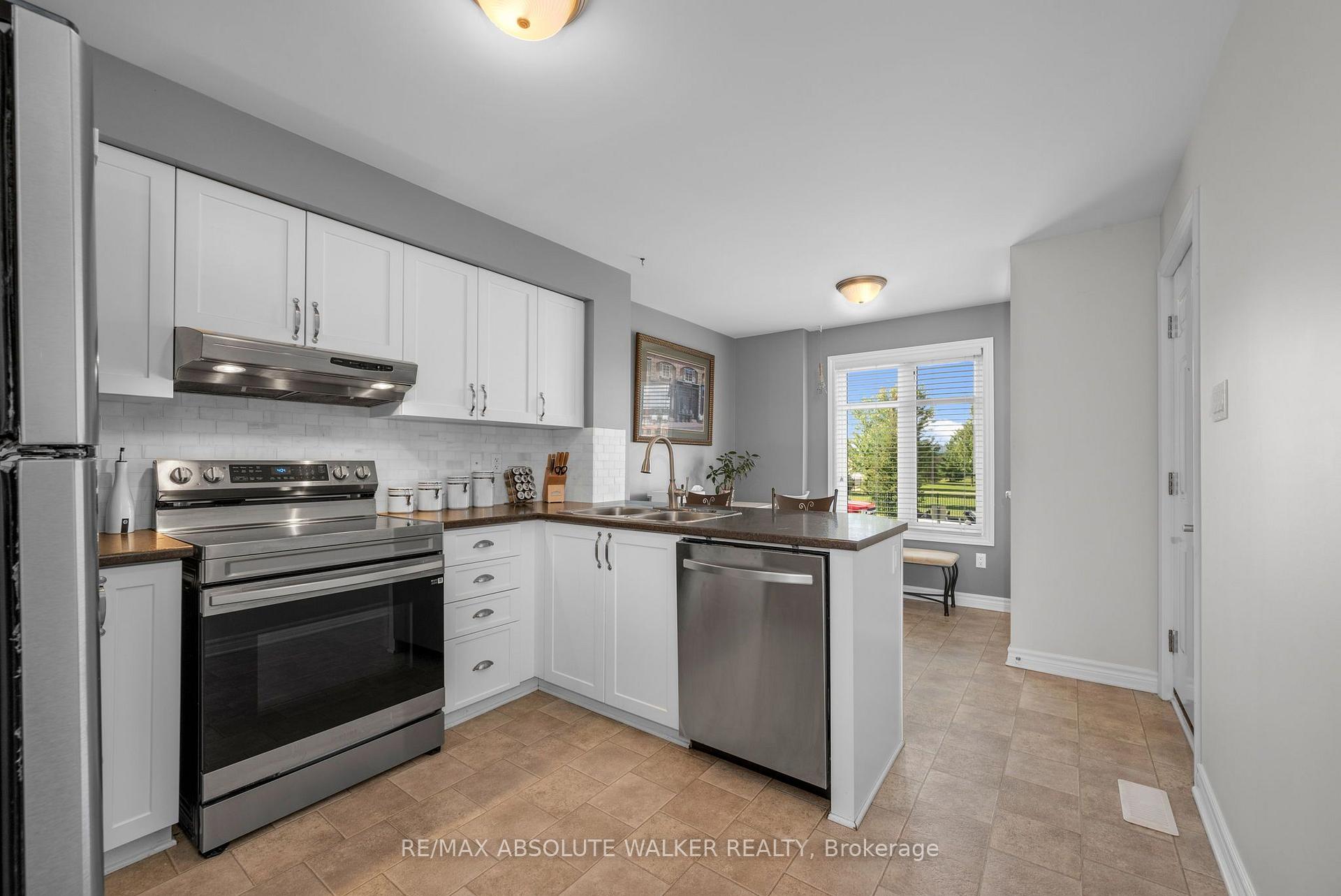 Photo 9 of 2414 Esprit Drive, Ottawa, Avalon East — HOMEH