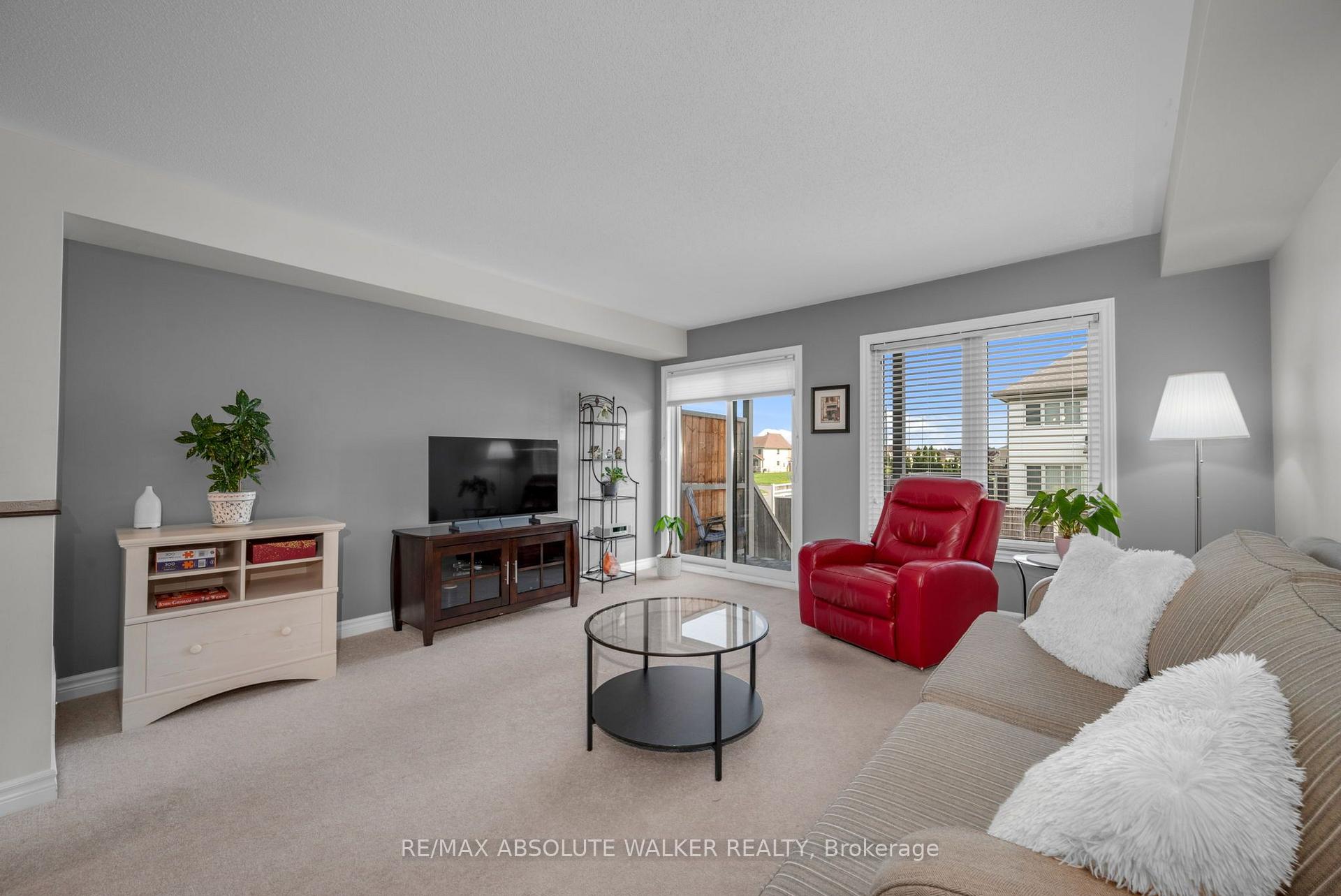 Photo 13 of 2414 Esprit Drive, Ottawa, Avalon East — HOMEH