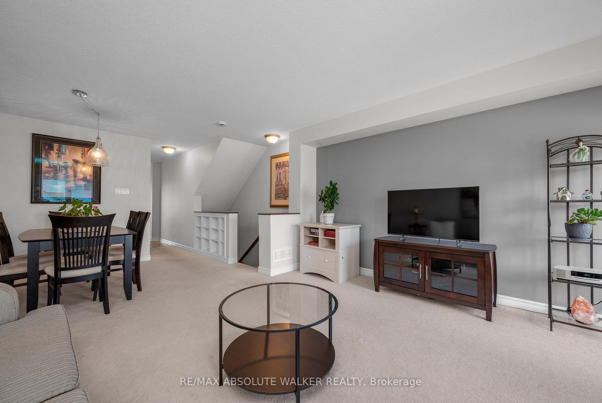 Photo 16 of 2414 Esprit Drive, Ottawa, Avalon East — HOMEH