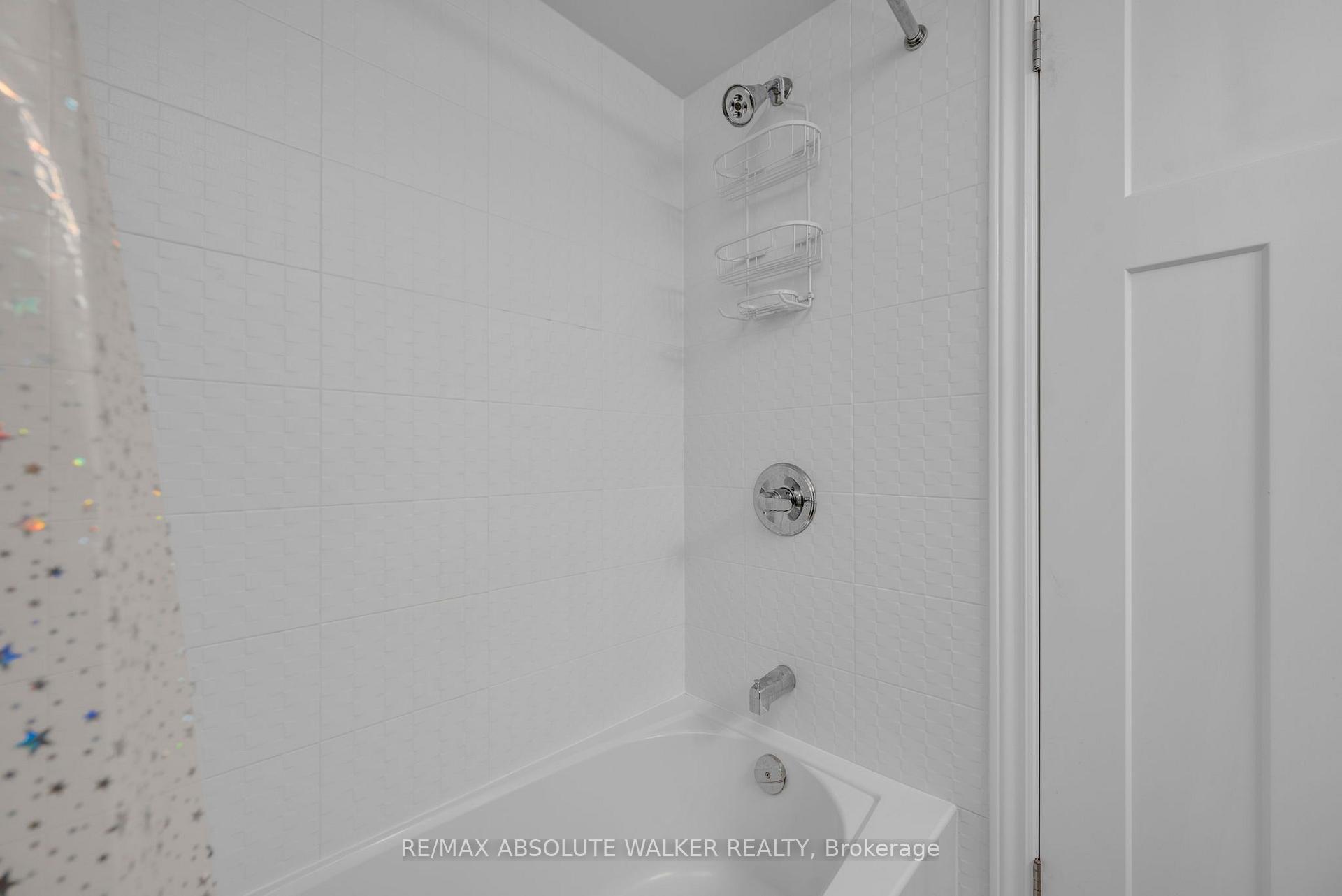 Photo 21 of 2414 Esprit Drive, Ottawa, Avalon East — HOMEH