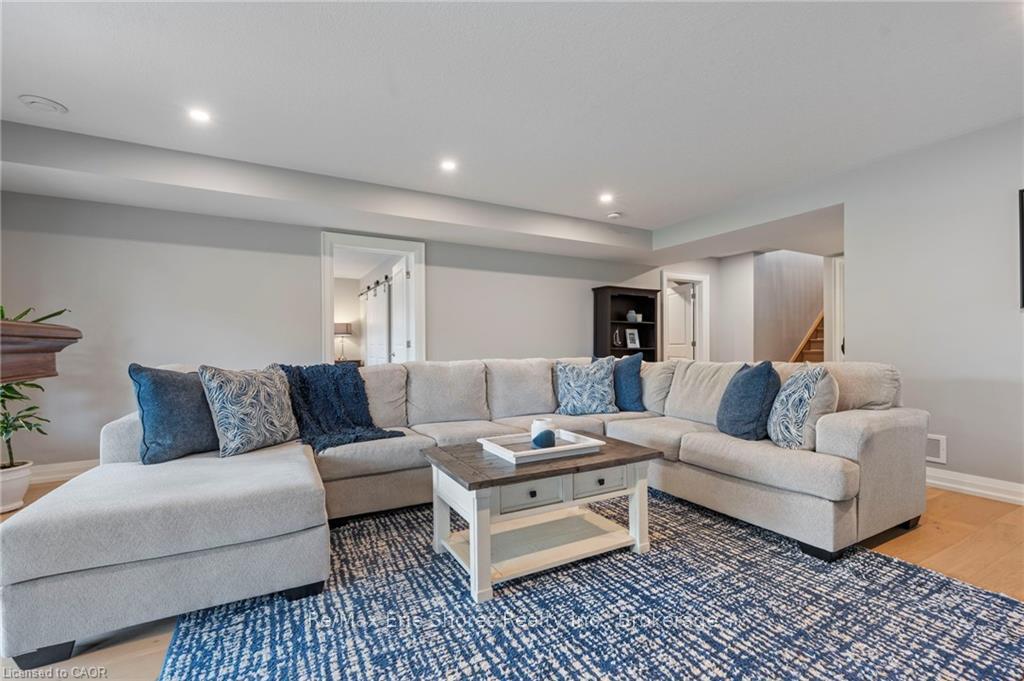 Photo 28 of 47 Bluenose Drive, Norfolk, Port Dover — HOMEH