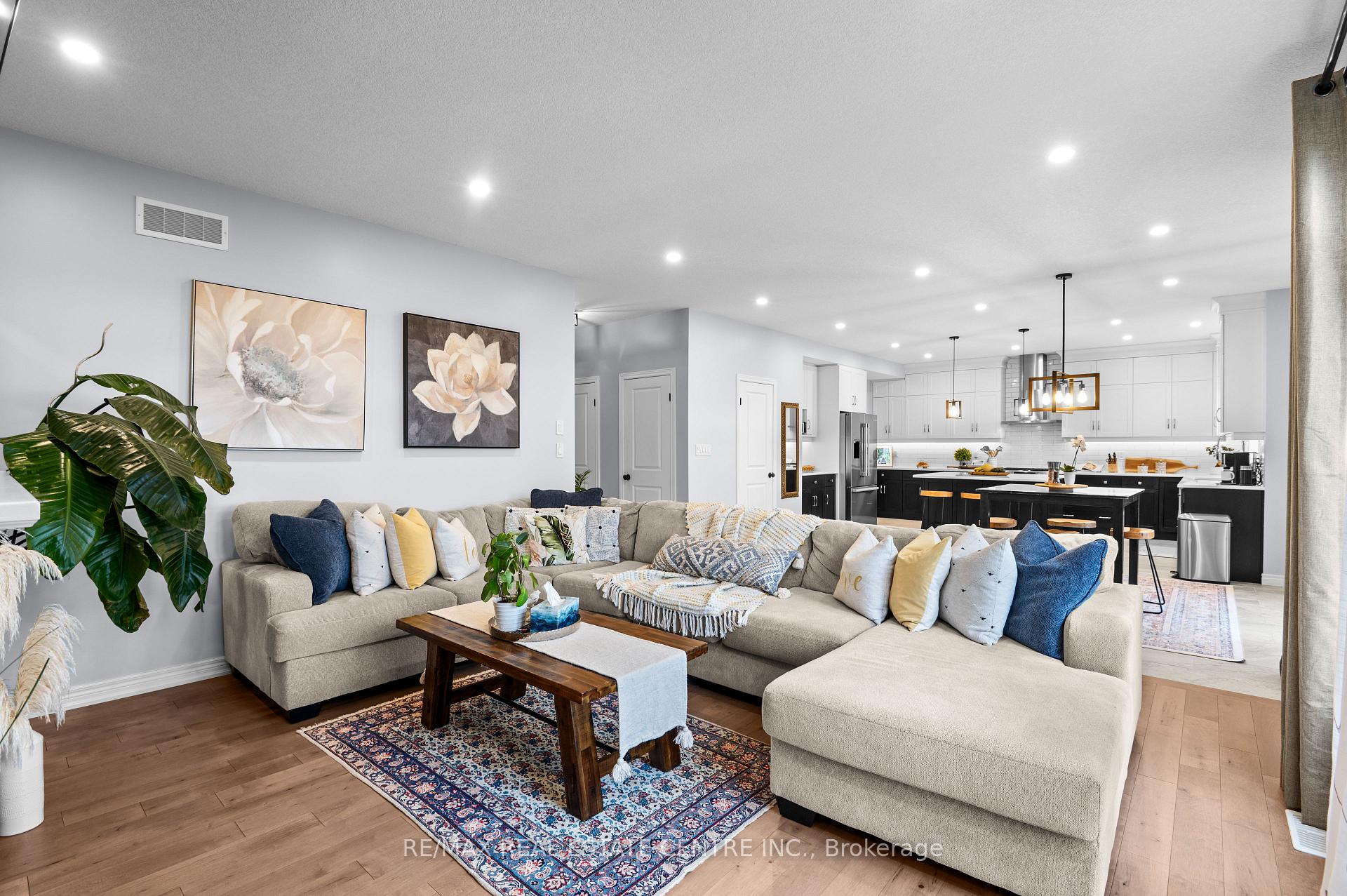 Photo 13 of 139 Marr Drive, Centre Wellington, Elora/Salem — HOMEH