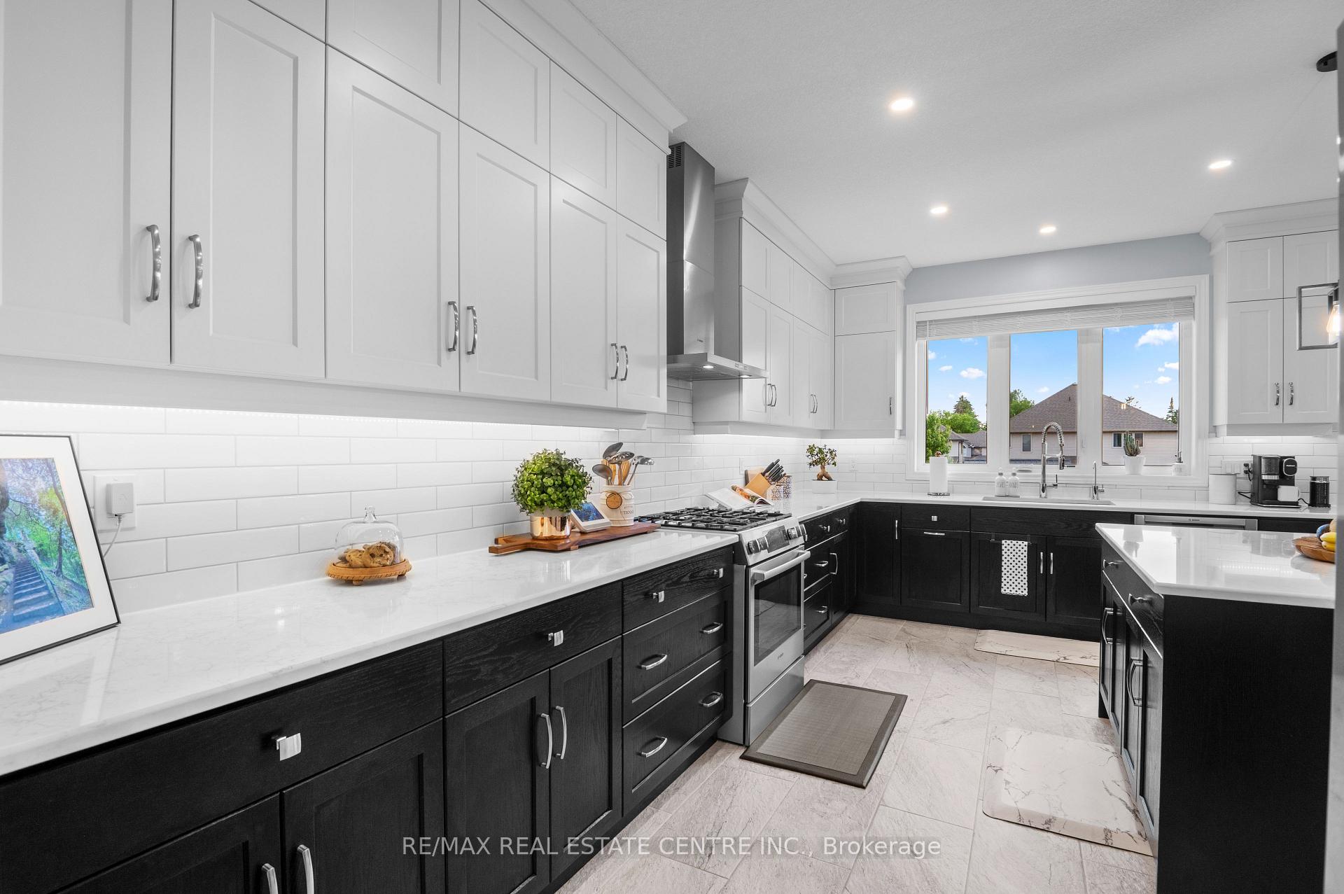 Photo 17 of 139 Marr Drive, Centre Wellington, Elora/Salem — HOMEH