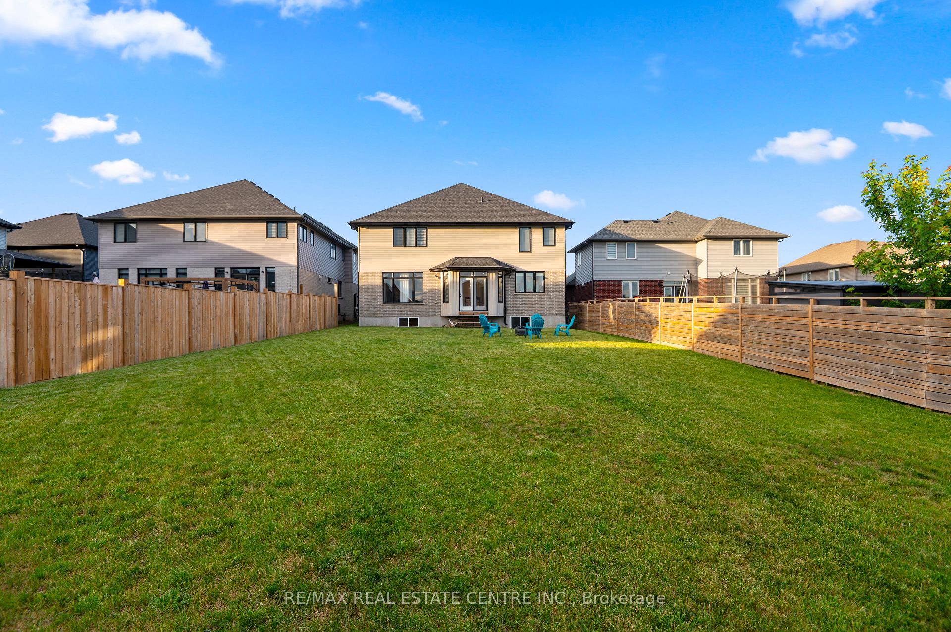 Photo 43 of 139 Marr Drive, Centre Wellington, Elora/Salem — HOMEH