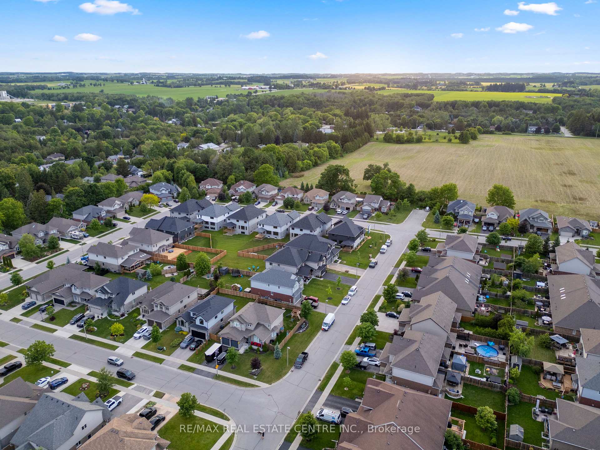 Photo 47 of 139 Marr Drive, Centre Wellington, Elora/Salem — HOMEH