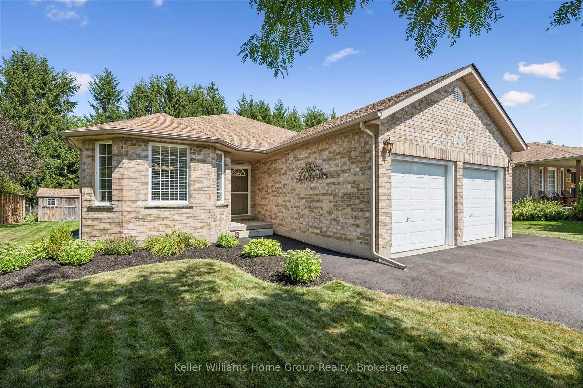 Photo 1 of 63 Cherry Hill Place, Centre Wellington, Fergus — HOMEH
