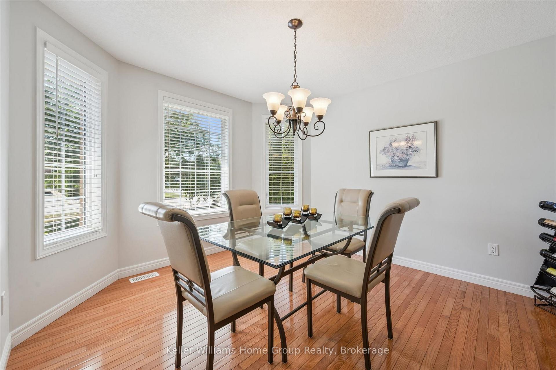 Photo 15 of 63 Cherry Hill Place, Centre Wellington, Fergus — HOMEH
