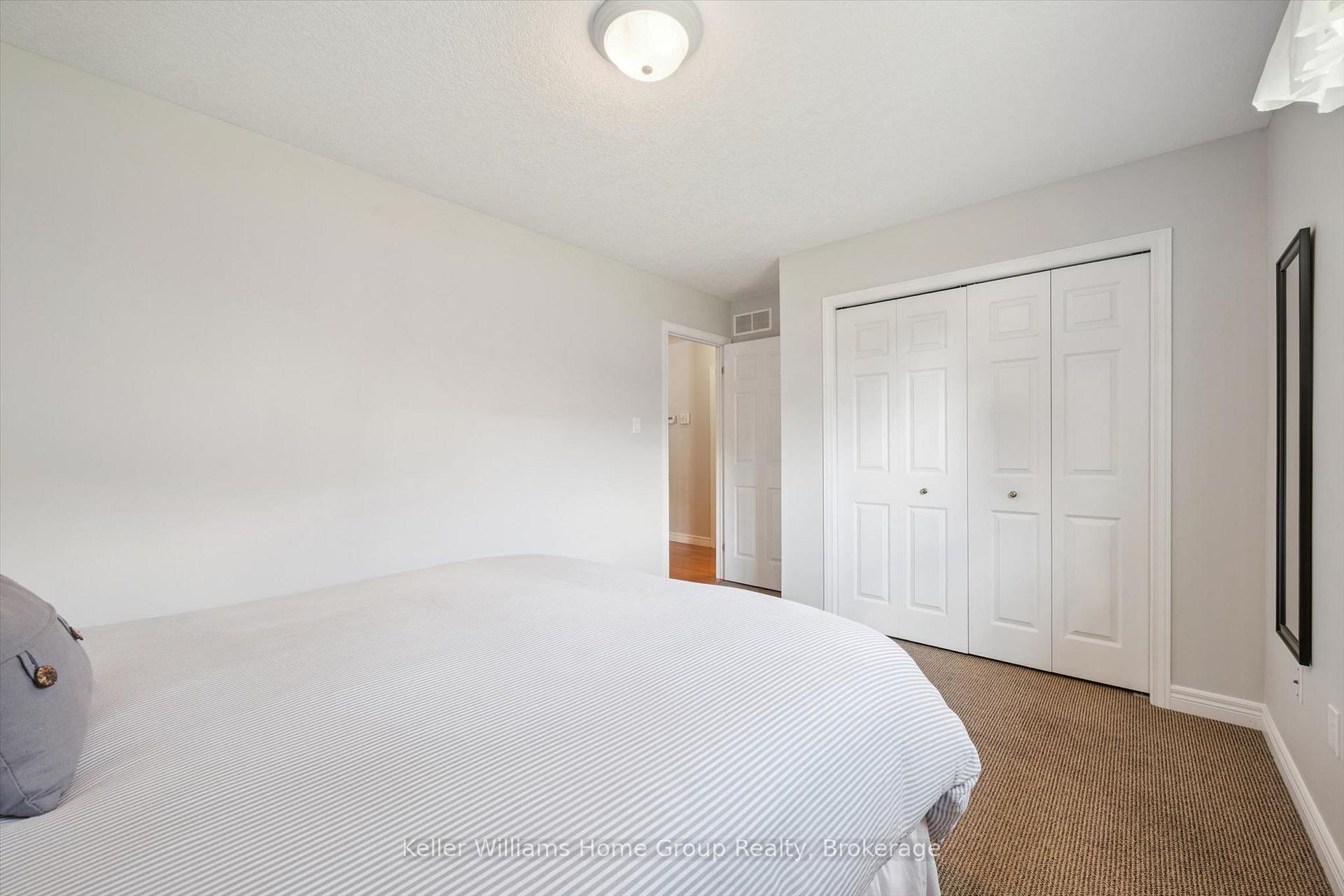 Photo 18 of 63 Cherry Hill Place, Centre Wellington, Fergus — HOMEH