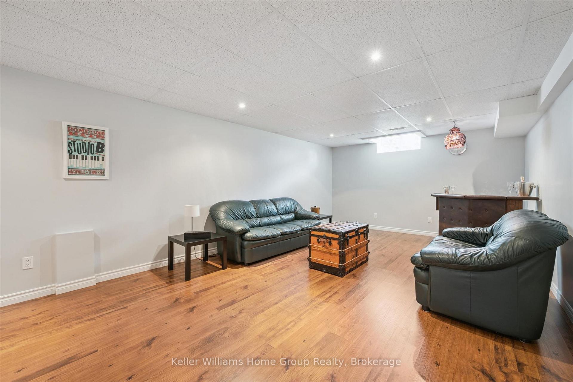 Photo 27 of 63 Cherry Hill Place, Centre Wellington, Fergus — HOMEH