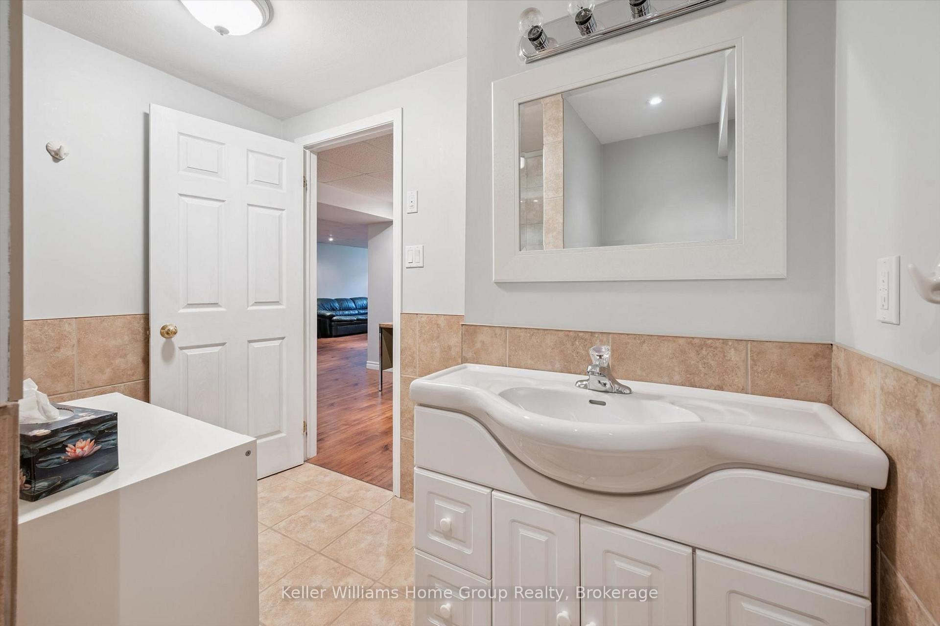 Photo 31 of 63 Cherry Hill Place, Centre Wellington, Fergus — HOMEH