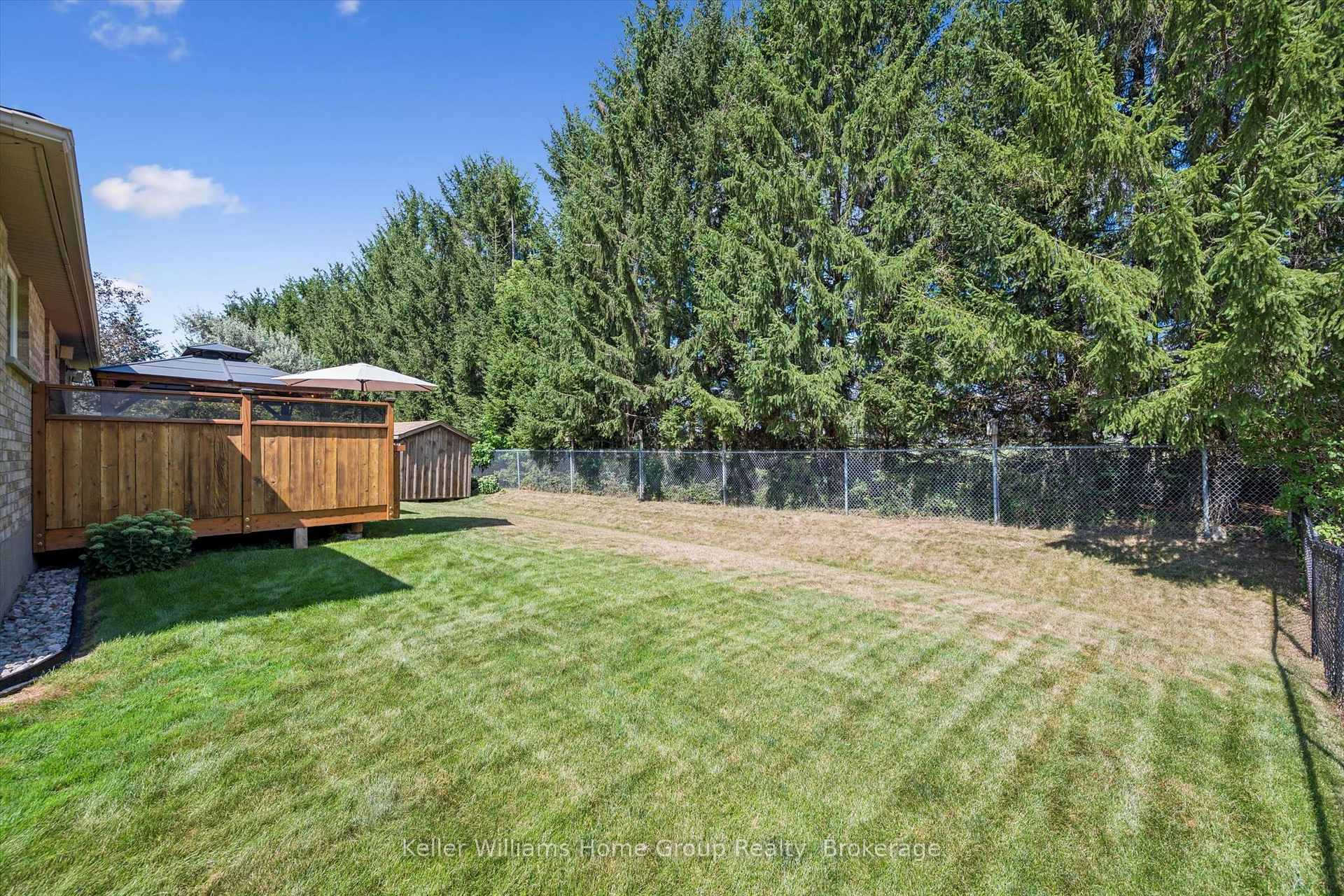 Photo 39 of 63 Cherry Hill Place, Centre Wellington, Fergus — HOMEH