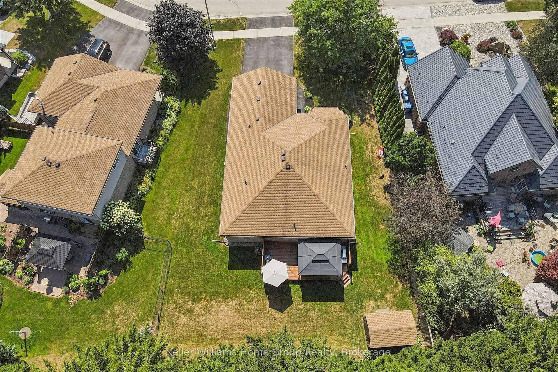 Photo 43 of 63 Cherry Hill Place, Centre Wellington, Fergus — HOMEH