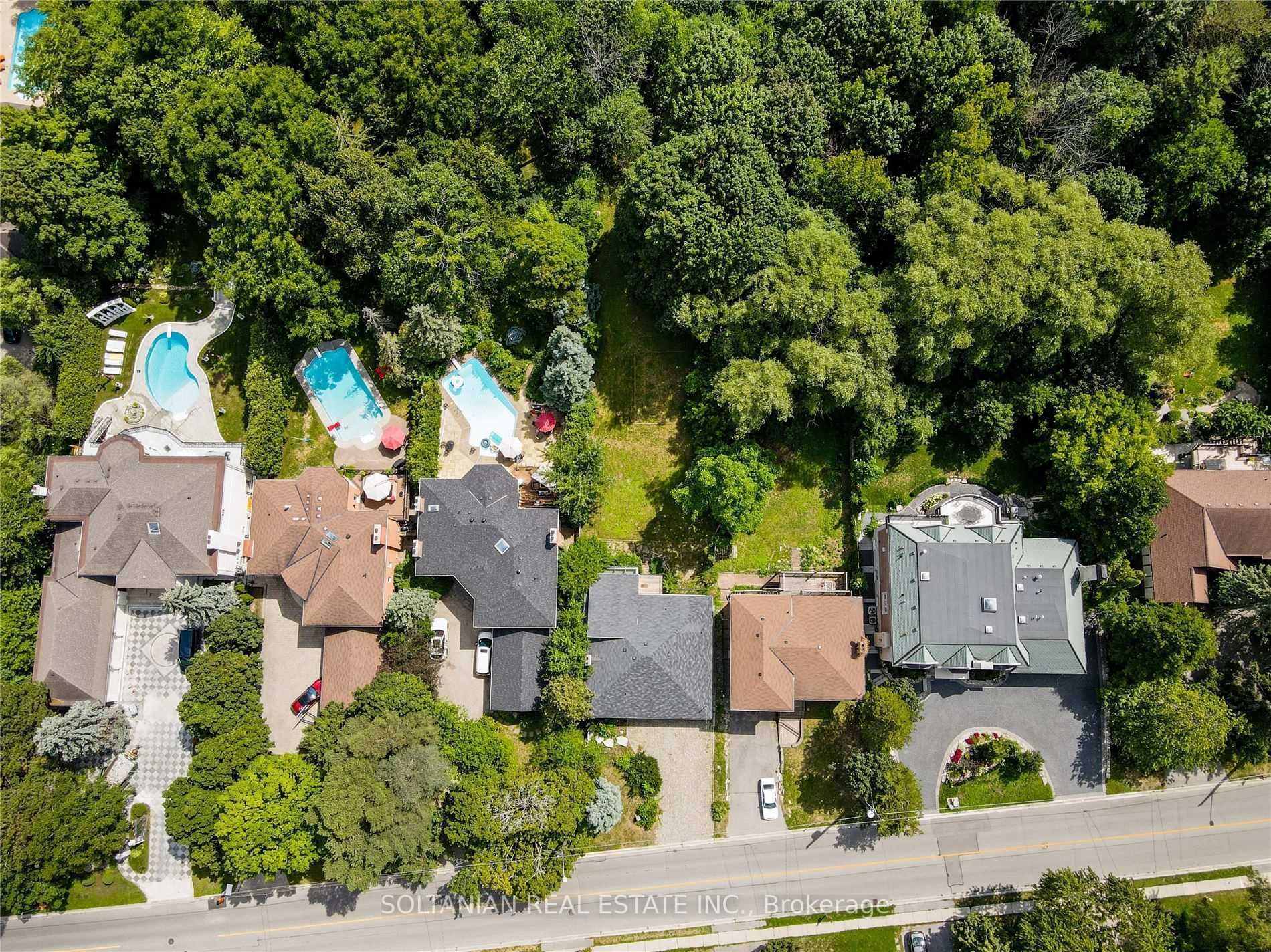 Photo 3 of 41 Elgin Street, Markham, Thornhill — HOMEH
