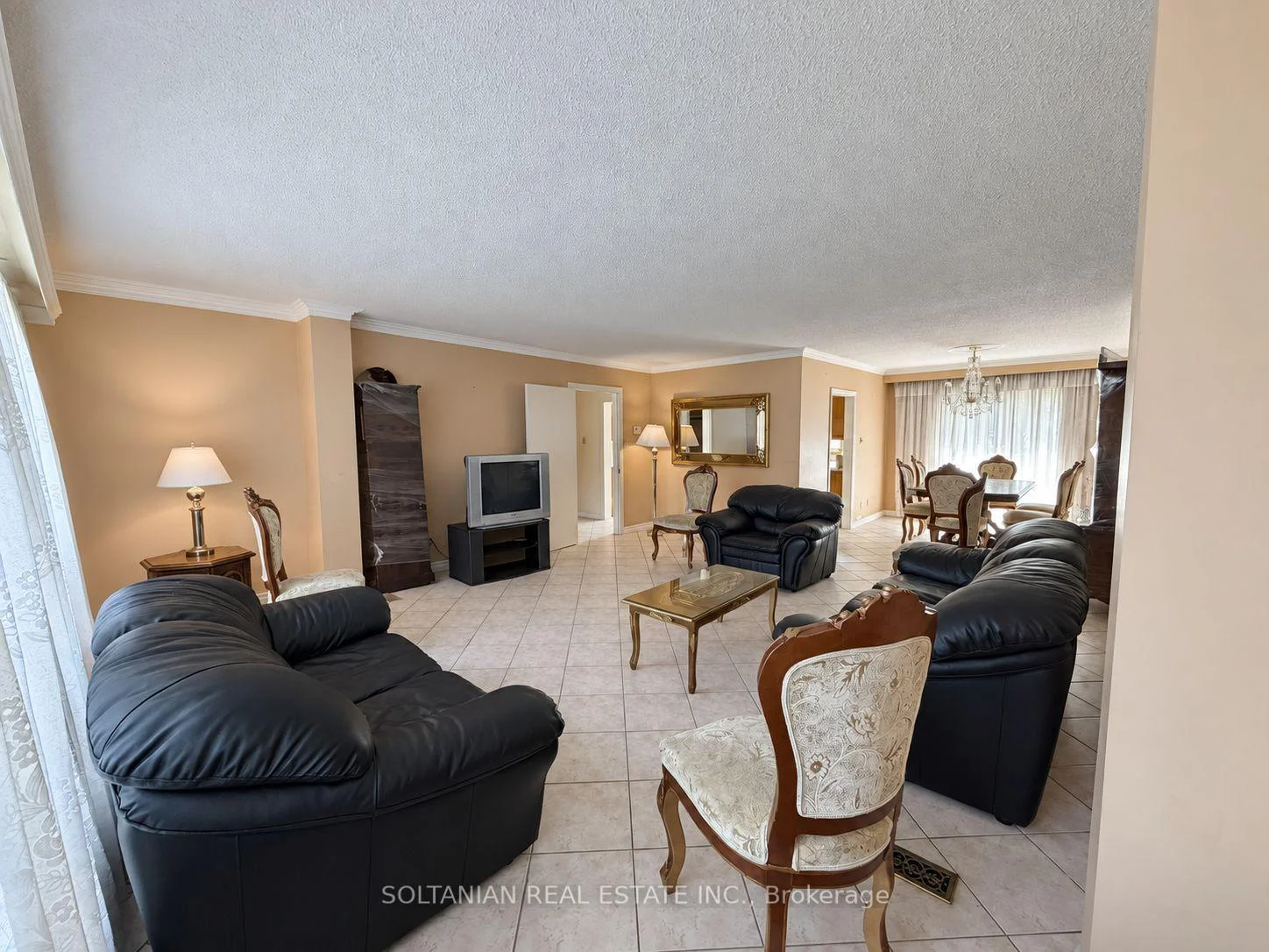 Photo 8 of 41 Elgin Street, Markham, Thornhill — HOMEH