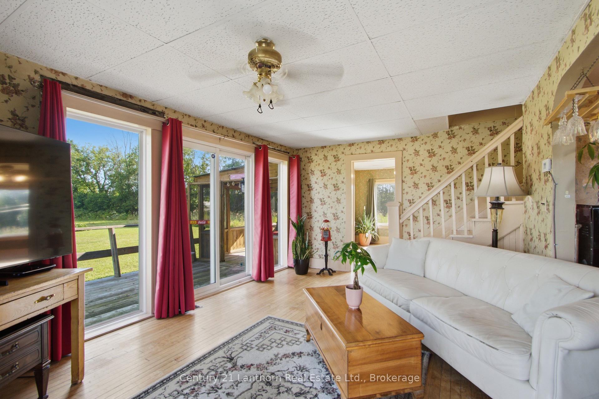 Photo 3 of 426 York Road, Tyendinaga, Mohawks of The Bay of Quinte — HOMEH
