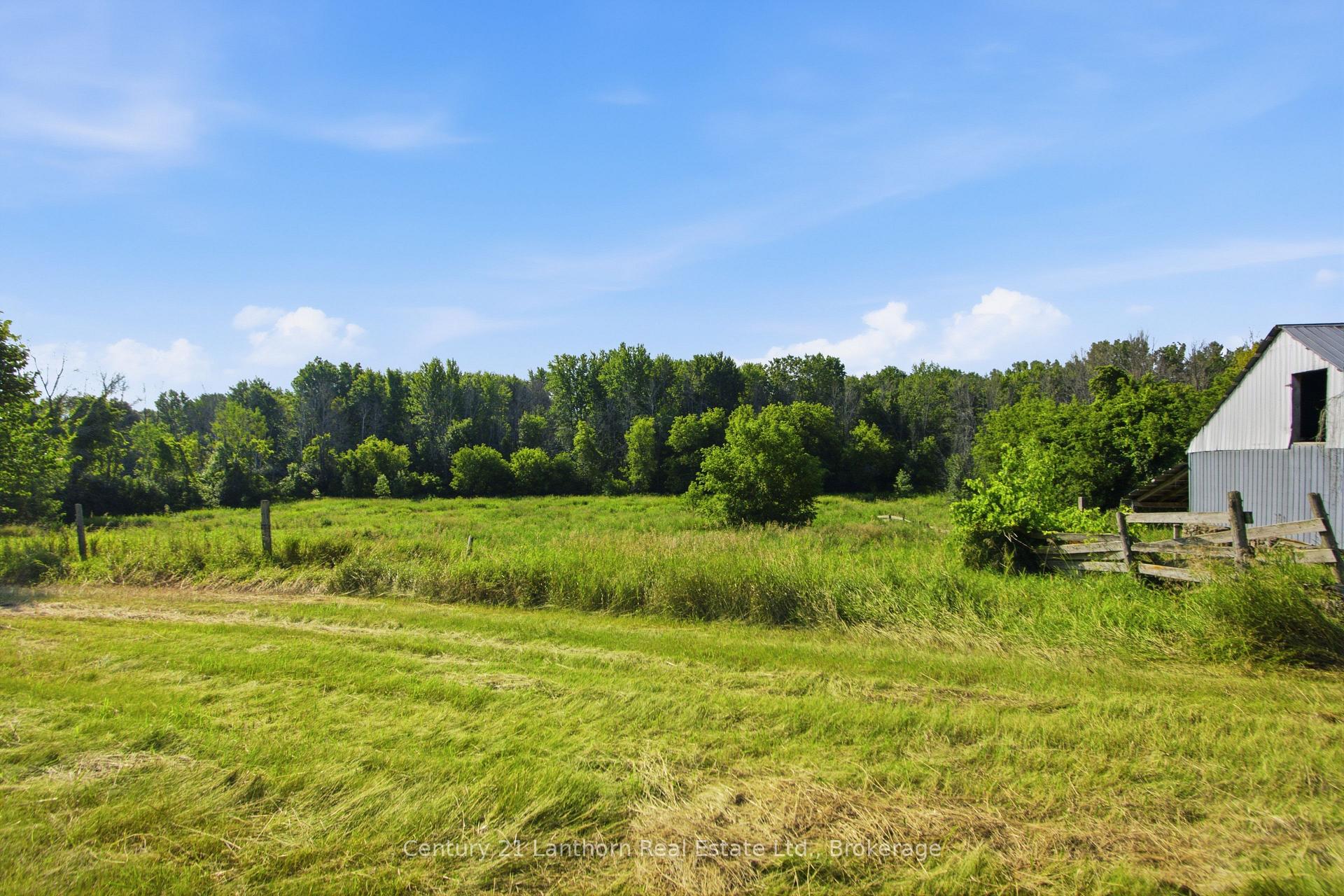 Photo 37 of 426 York Road, Tyendinaga, Mohawks of The Bay of Quinte — HOMEH