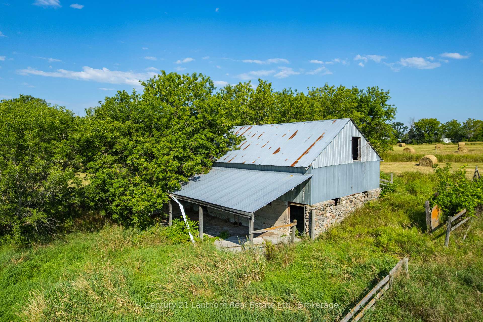 Photo 5 of 426 York Road, Tyendinaga, Mohawks of The Bay of Quinte — HOMEH