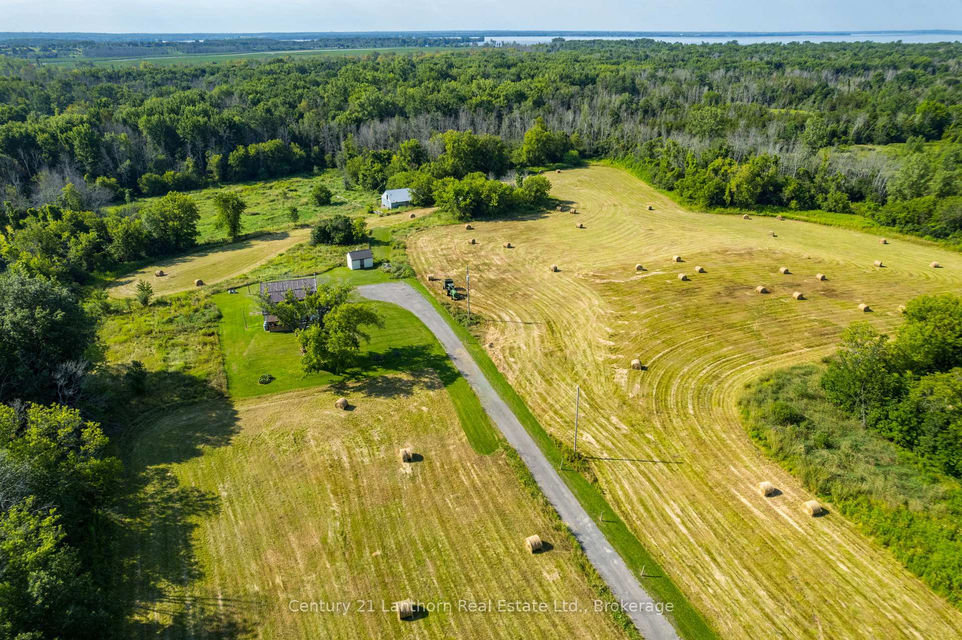 Photo 42 of 426 York Road, Tyendinaga, Mohawks of The Bay of Quinte — HOMEH