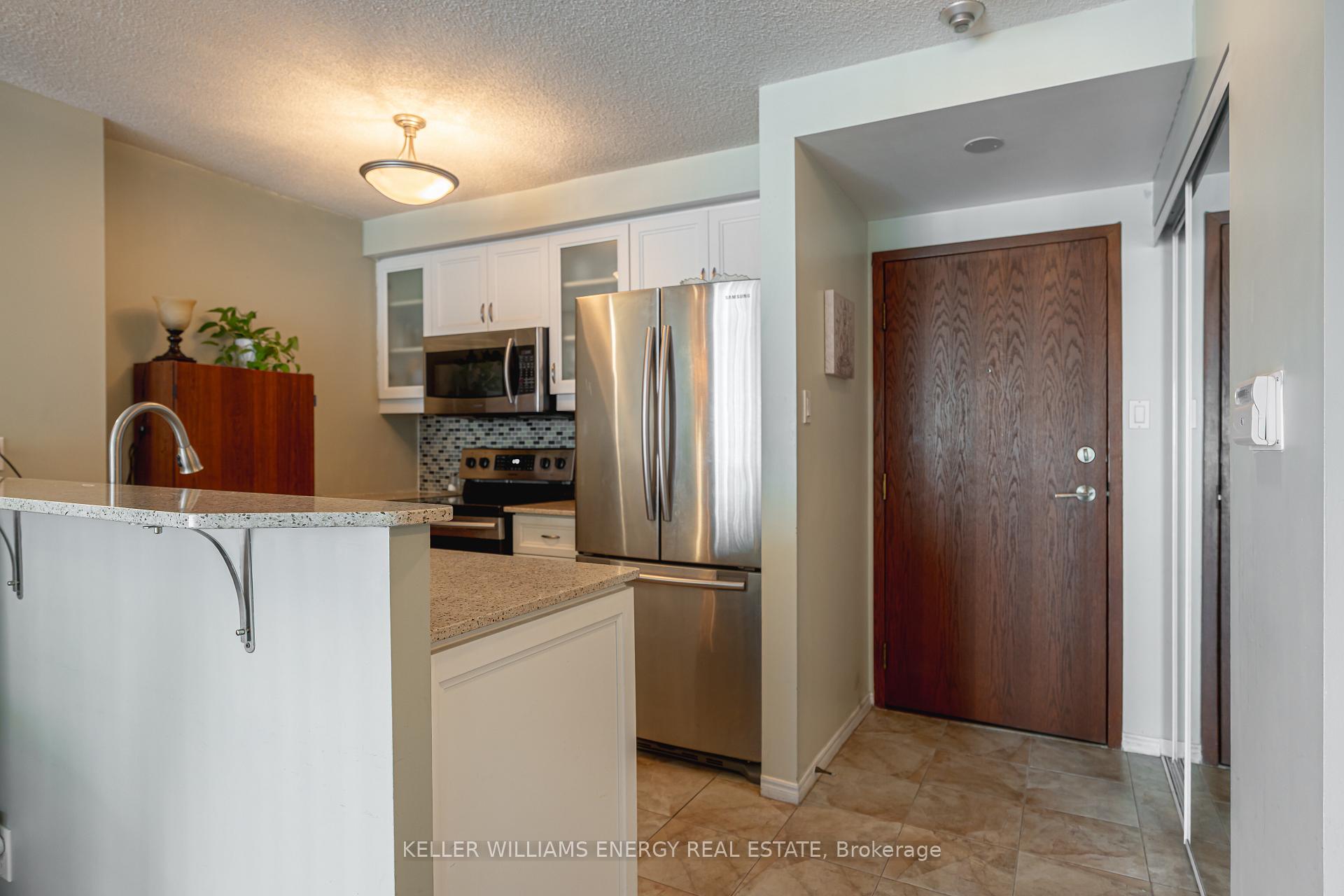 Photo 4 of Unit 1604, 10 Yonge Street, Toronto, Waterfront Communities — HOMEH