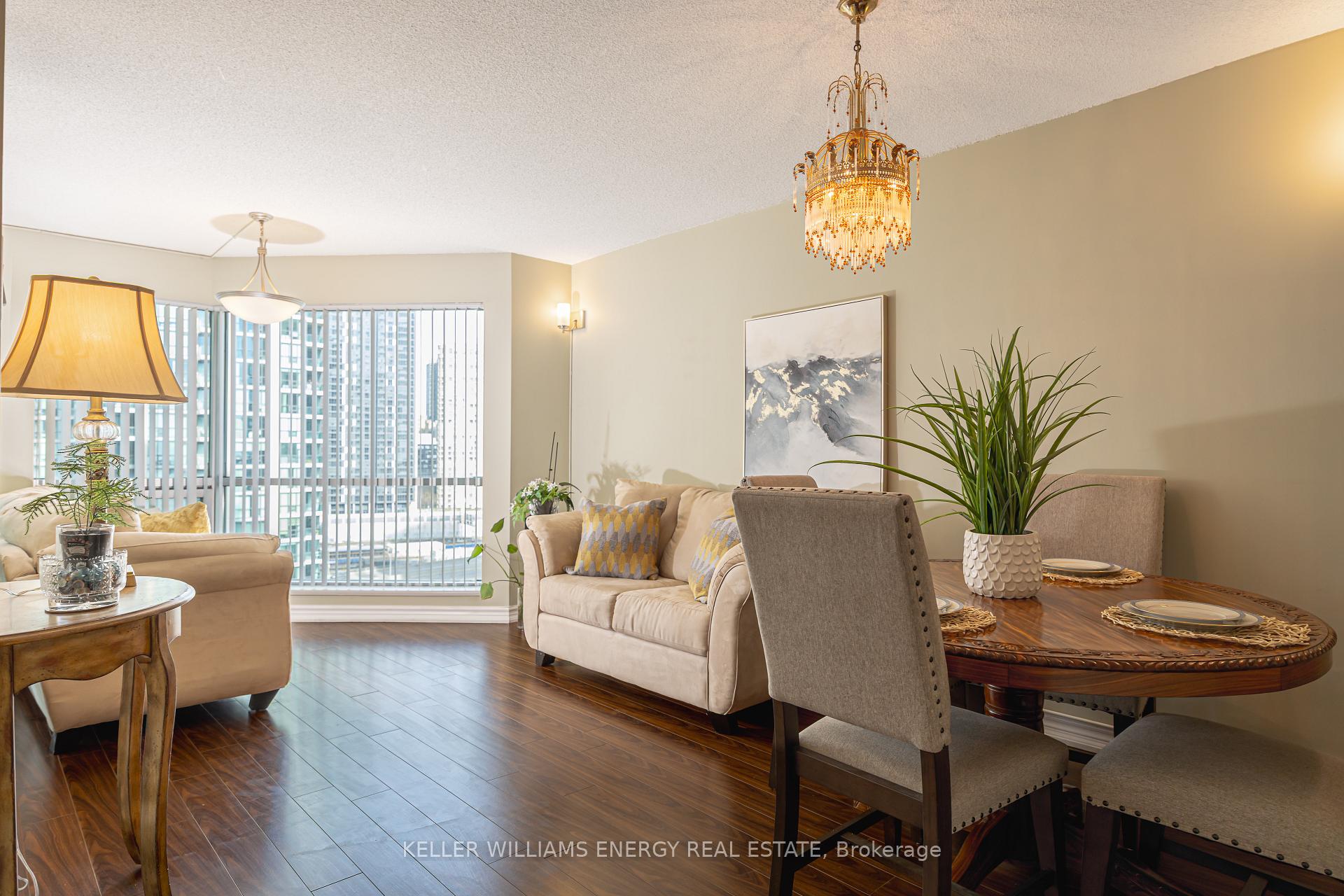 Photo 7 of Unit 1604, 10 Yonge Street, Toronto, Waterfront Communities — HOMEH