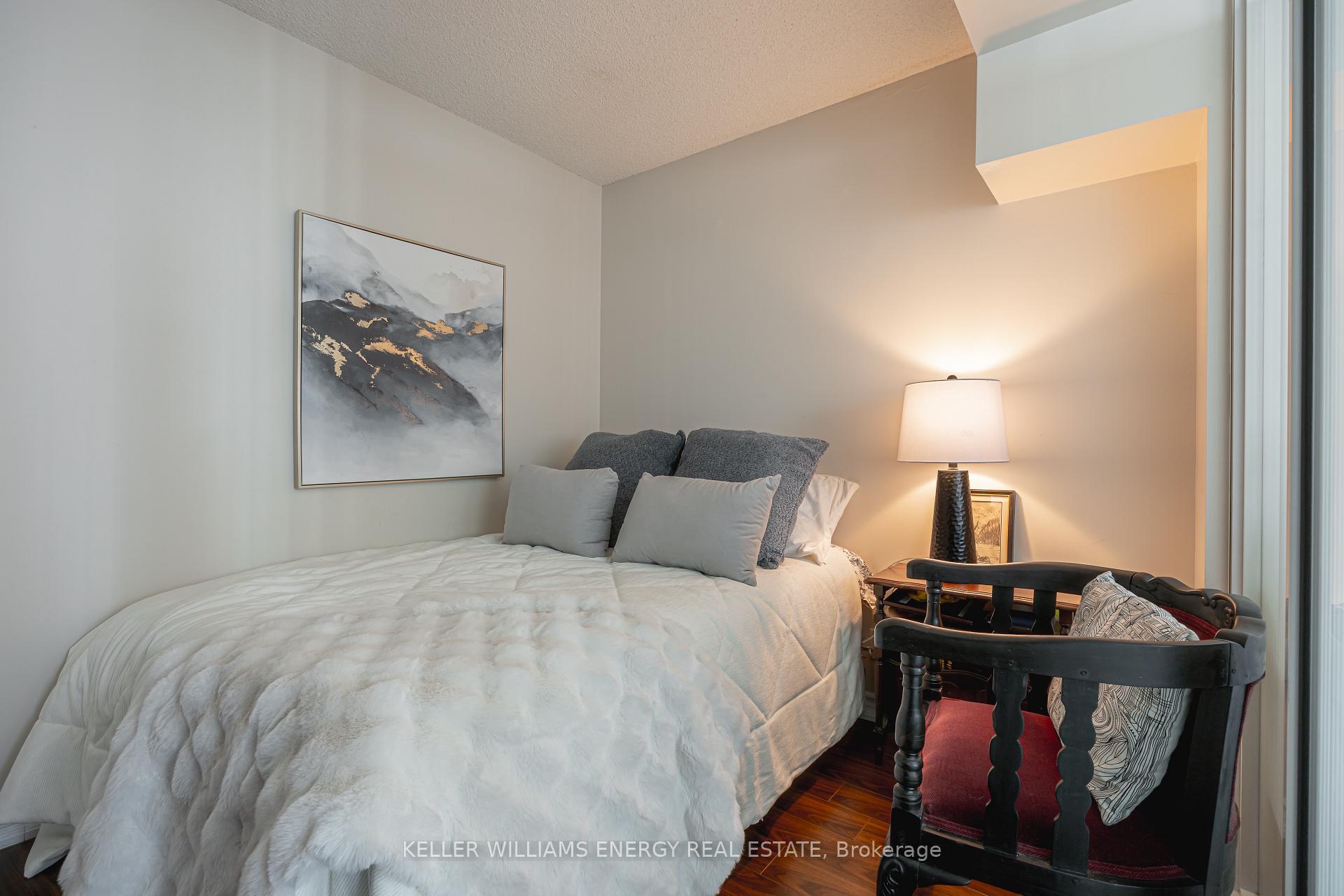 Photo 14 of Unit 1604, 10 Yonge Street, Toronto, Waterfront Communities — HOMEH